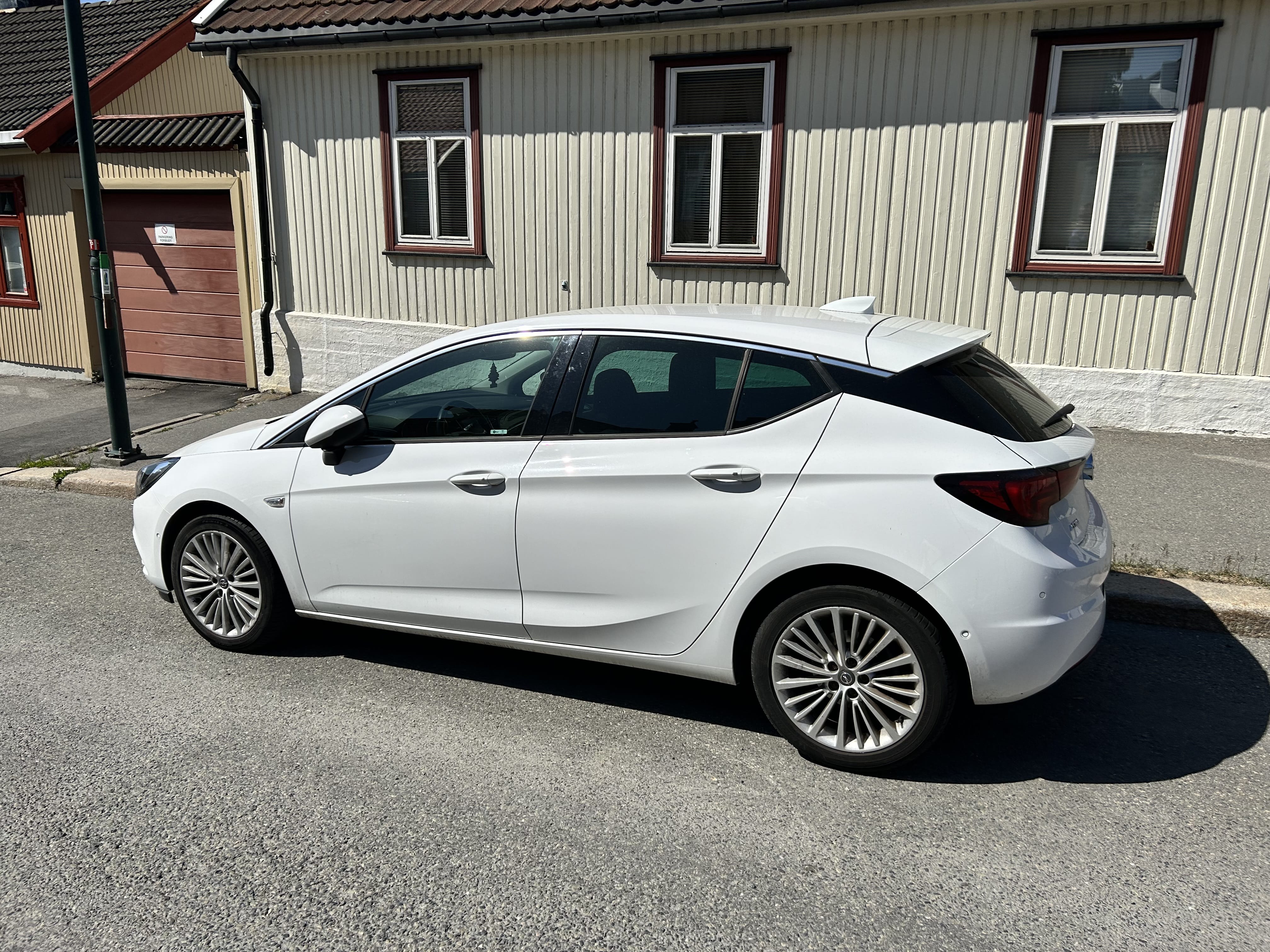 Opel Astra avec Climatisation