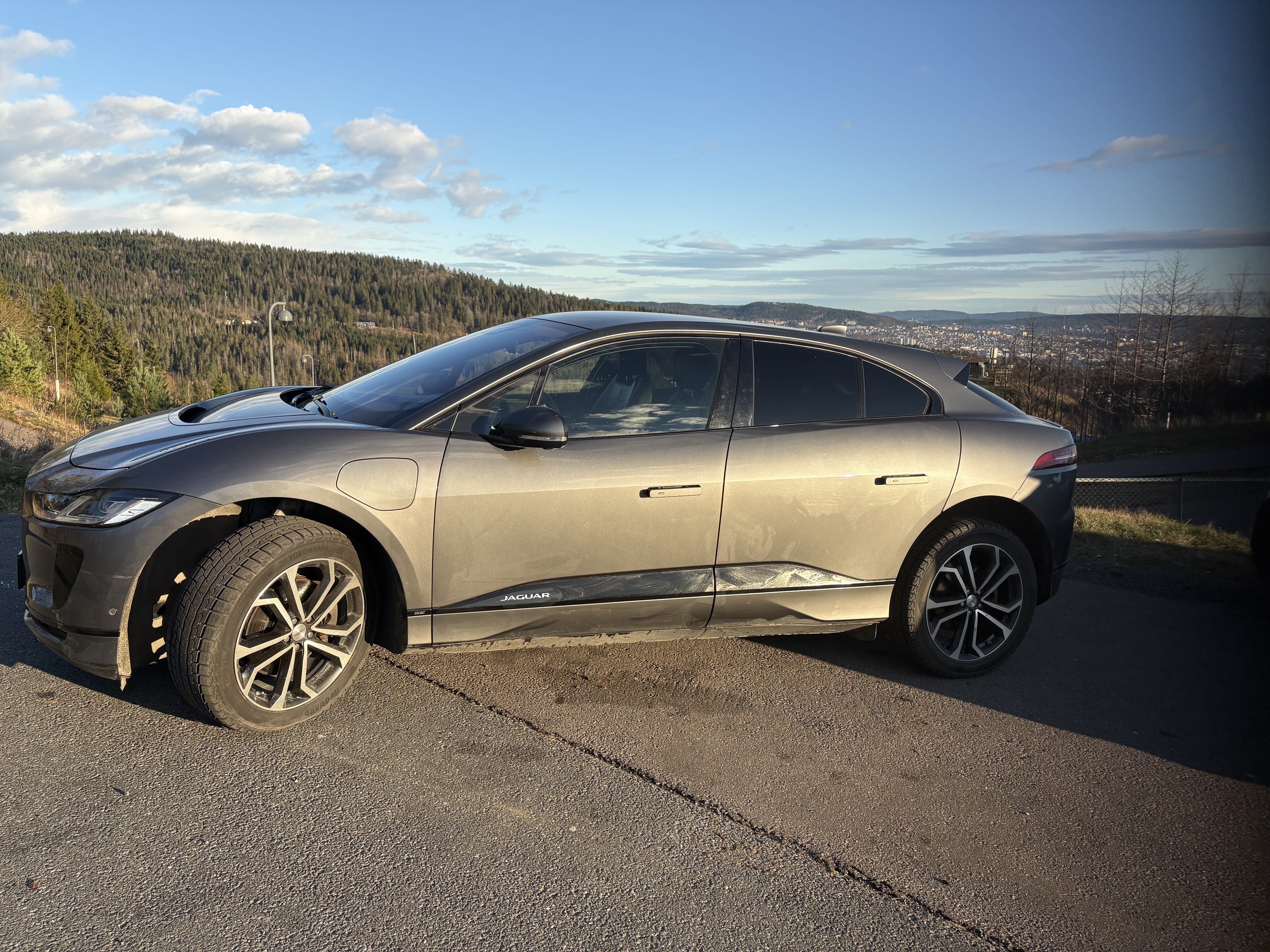 Jaguar I-Pace EV400 HSE med Aircondition