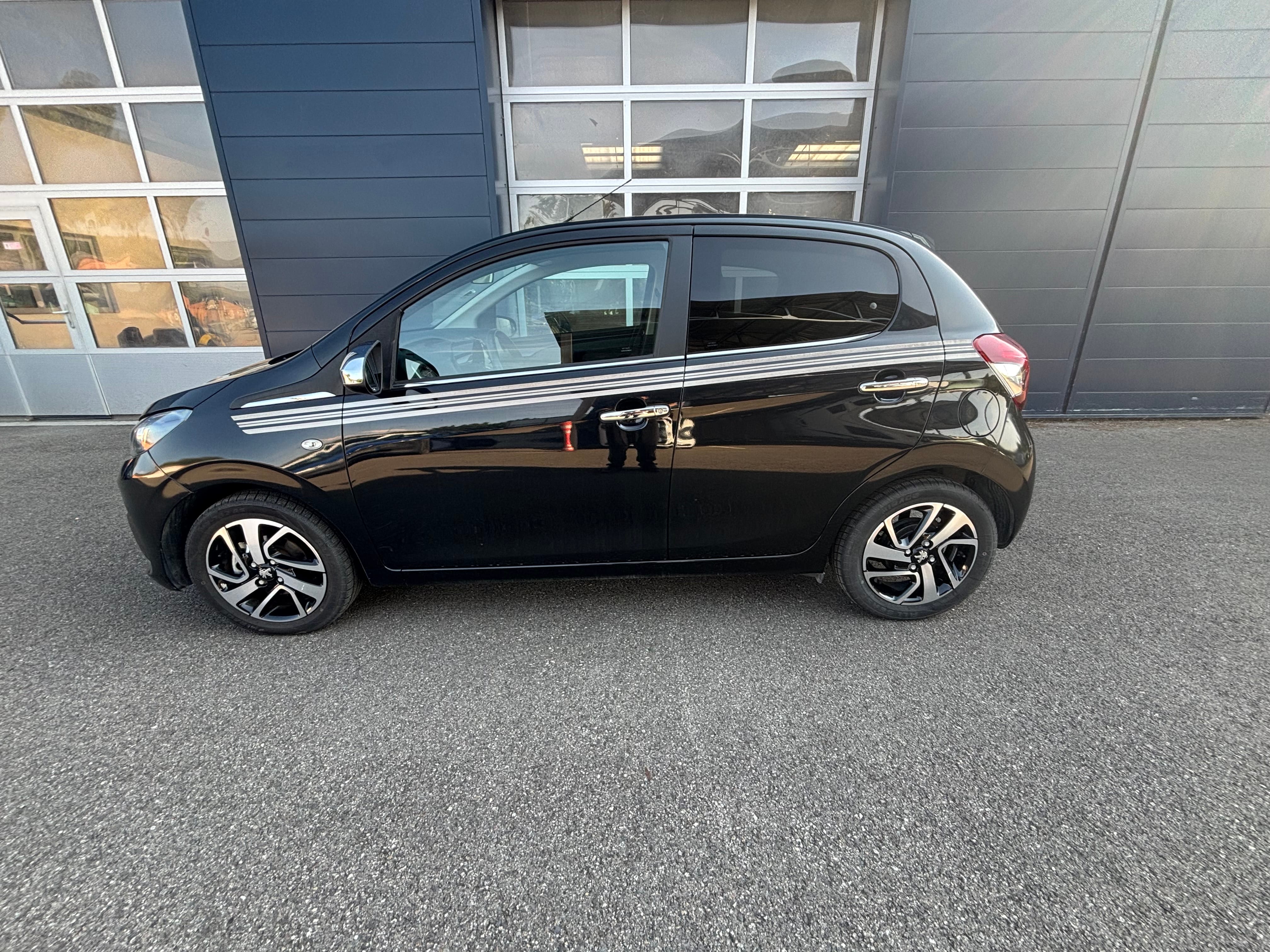 Peugeot 108 1.0 essence boite automatique avec Climatisation