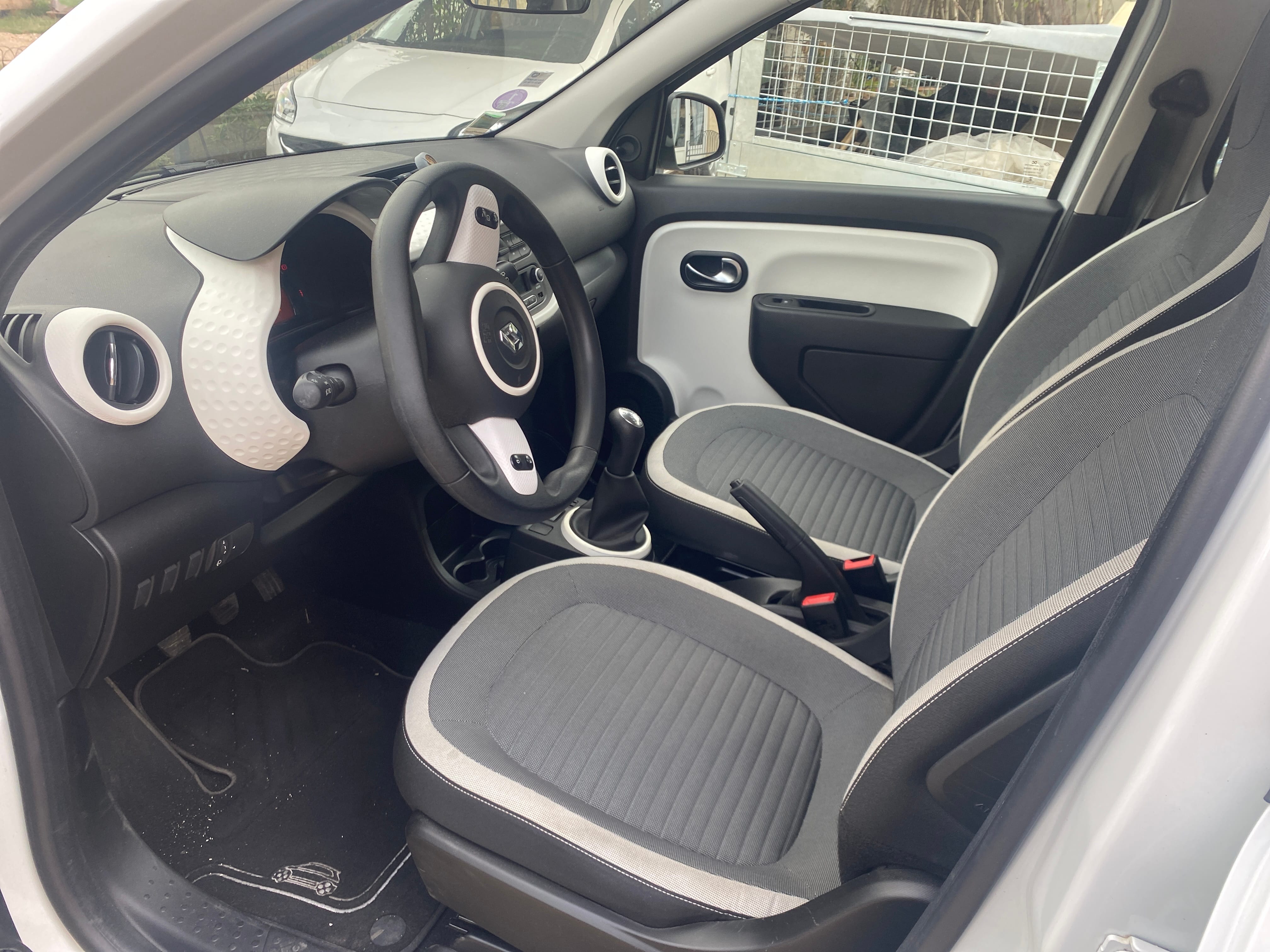 Renault Twingo III avec Audio Bluetooth