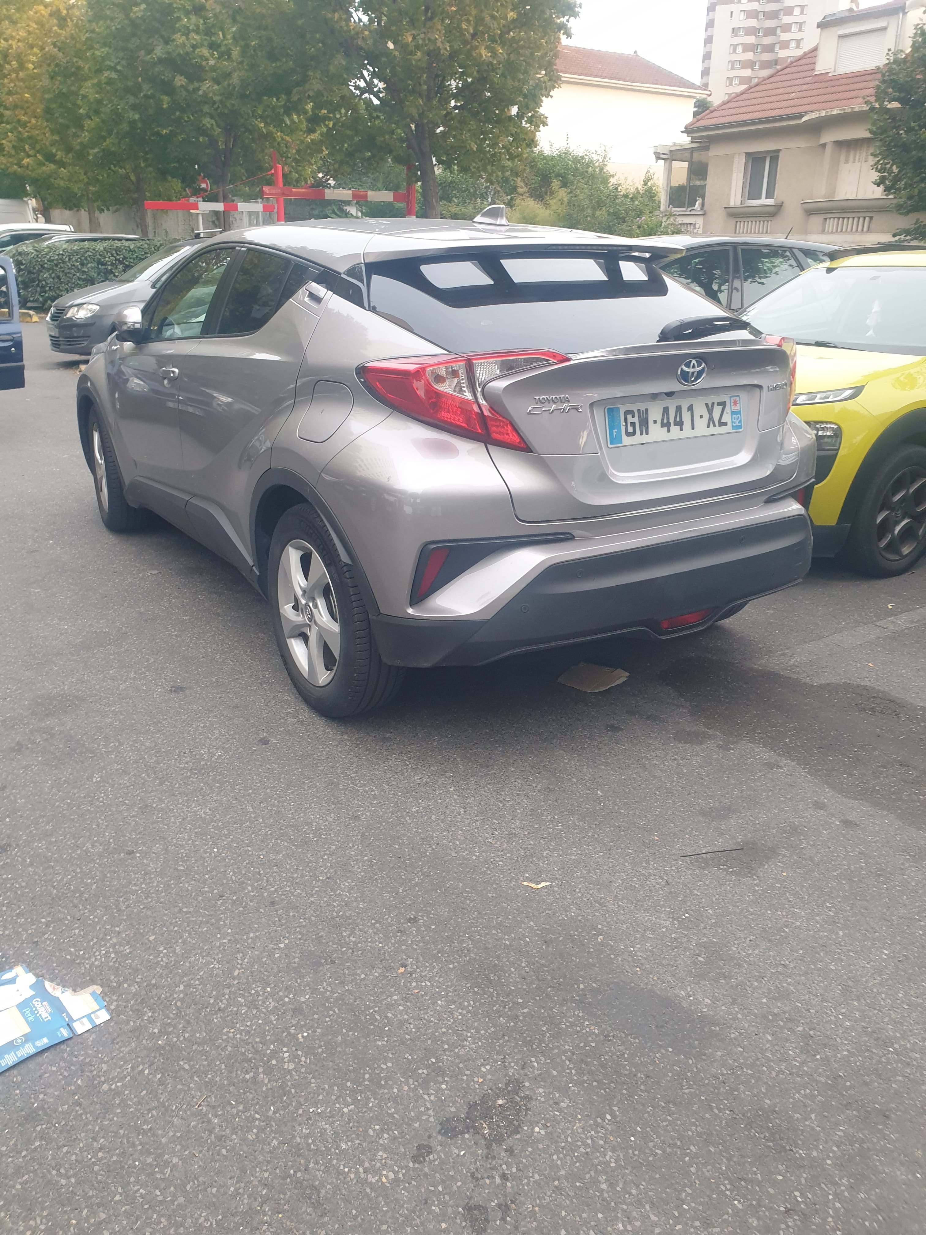 Toyota C-HR Hybrid avec Climatisation