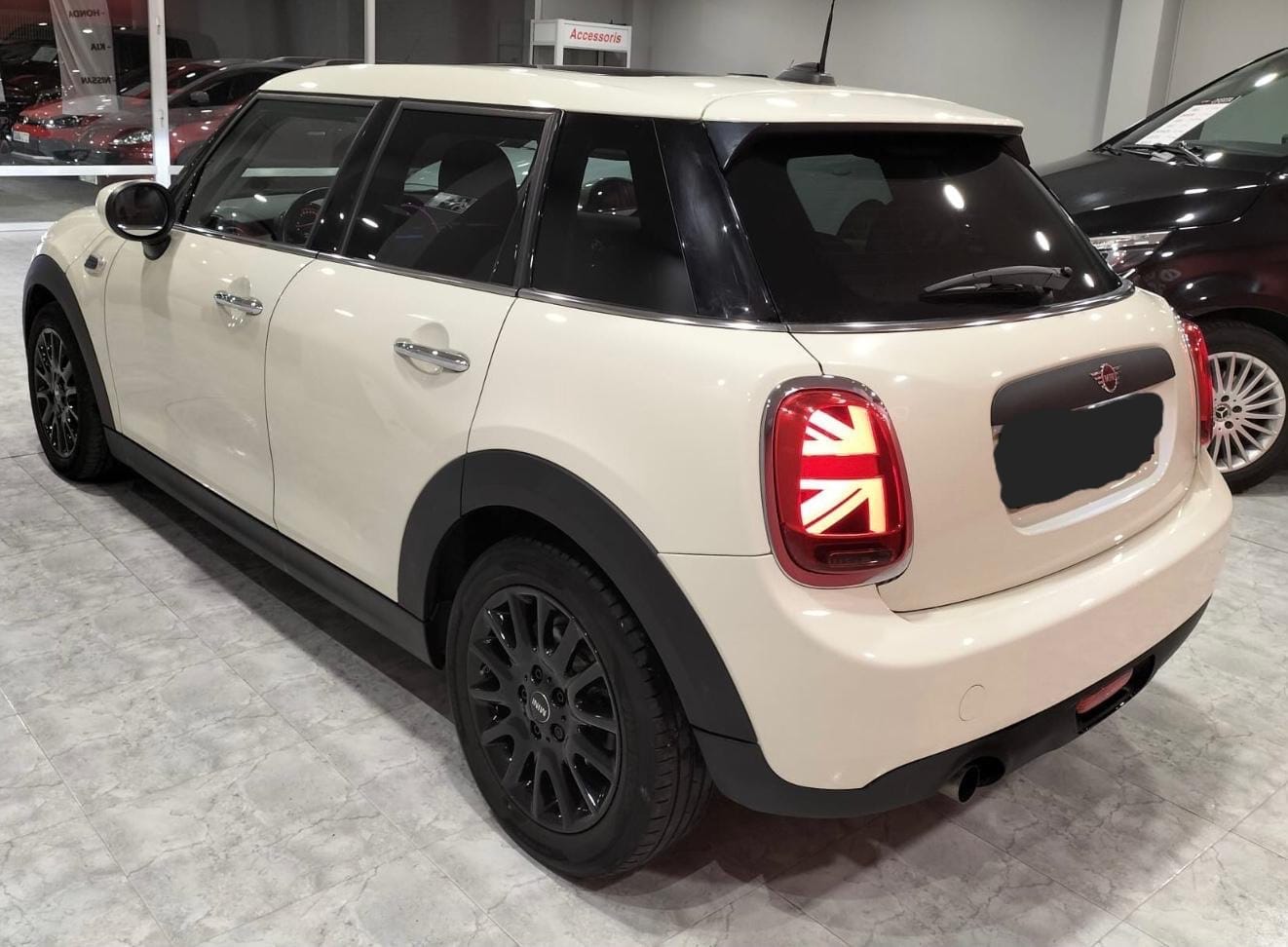 Mini One 5 Puertas con Control de velocidad