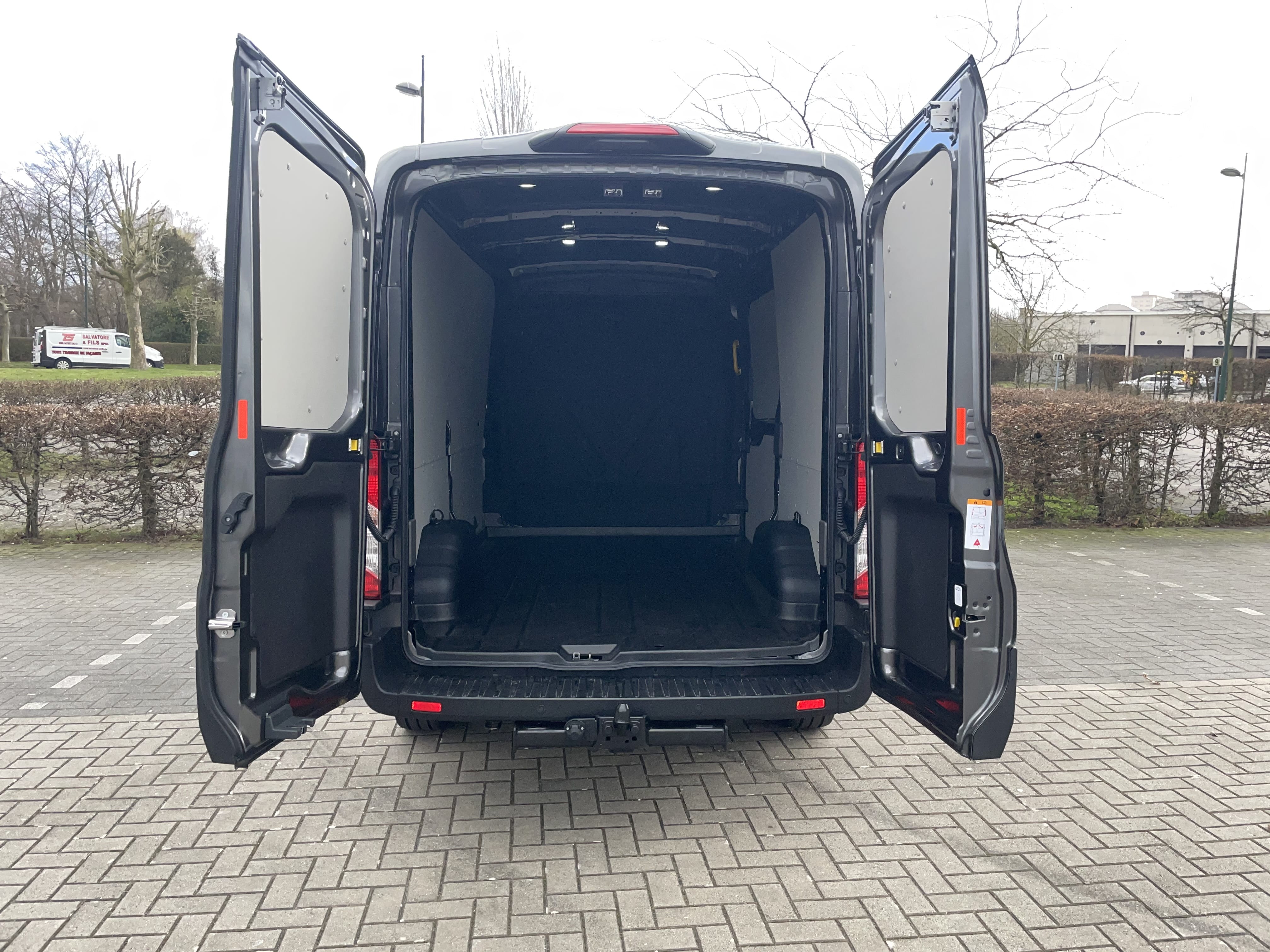 Ford Transit Fourgon 2T - 2,0 TD EcoBlue 130 CV -  Euro 6,2 avec Climatisation