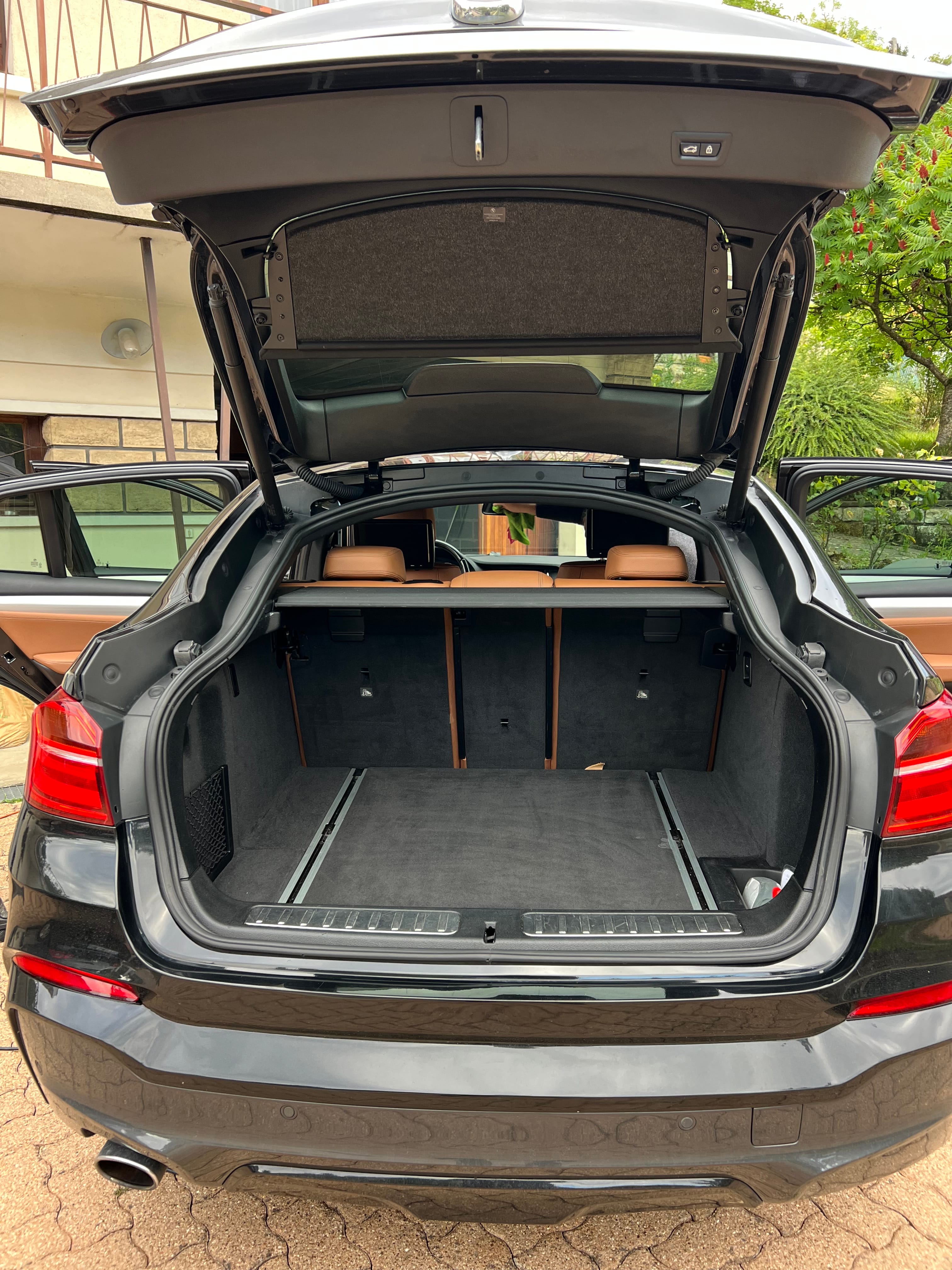 BMW X4 xDrive20d avec Entrée audio / iPod