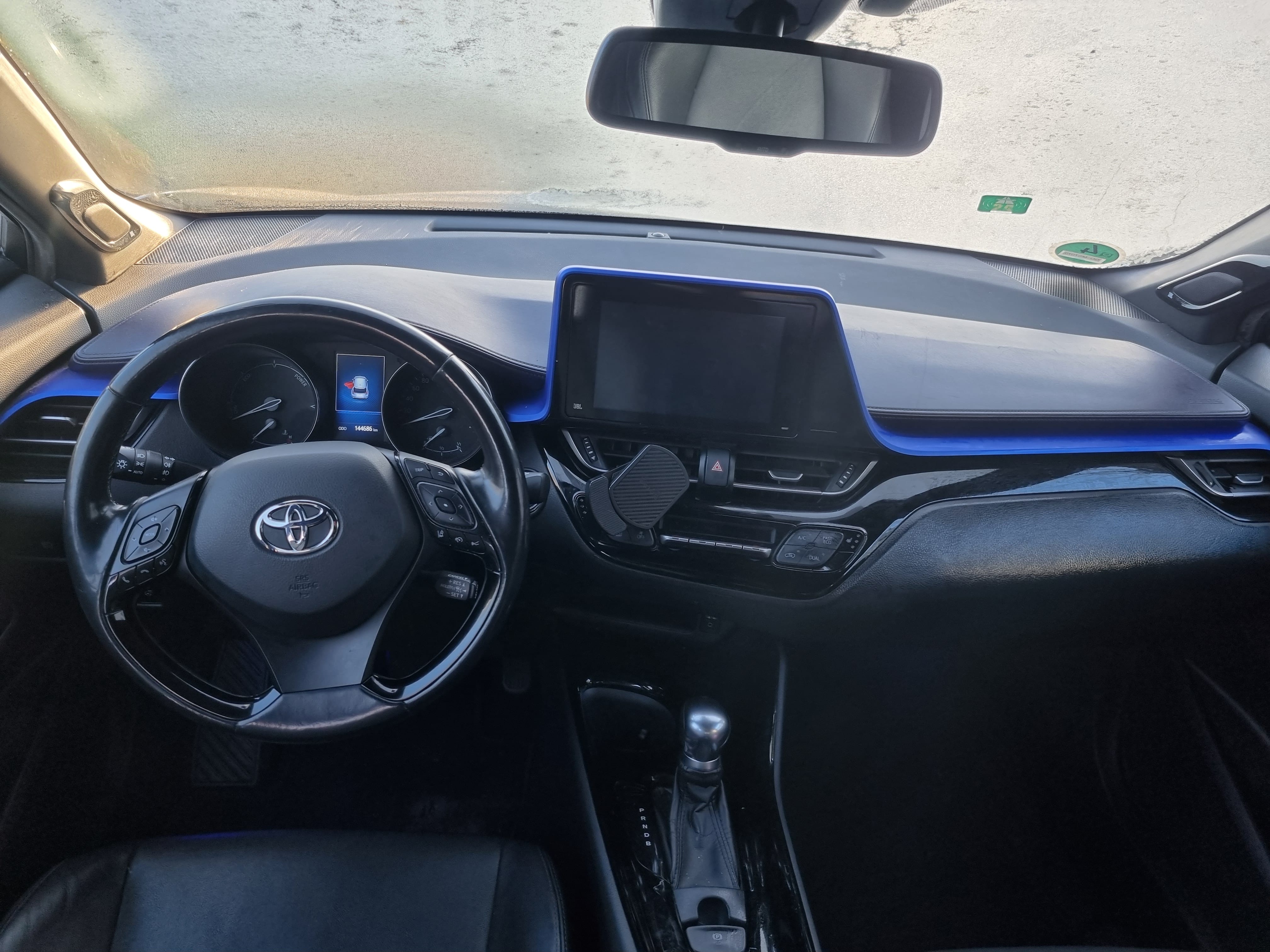 Toyota C-HR Hybrid mit Tempomat