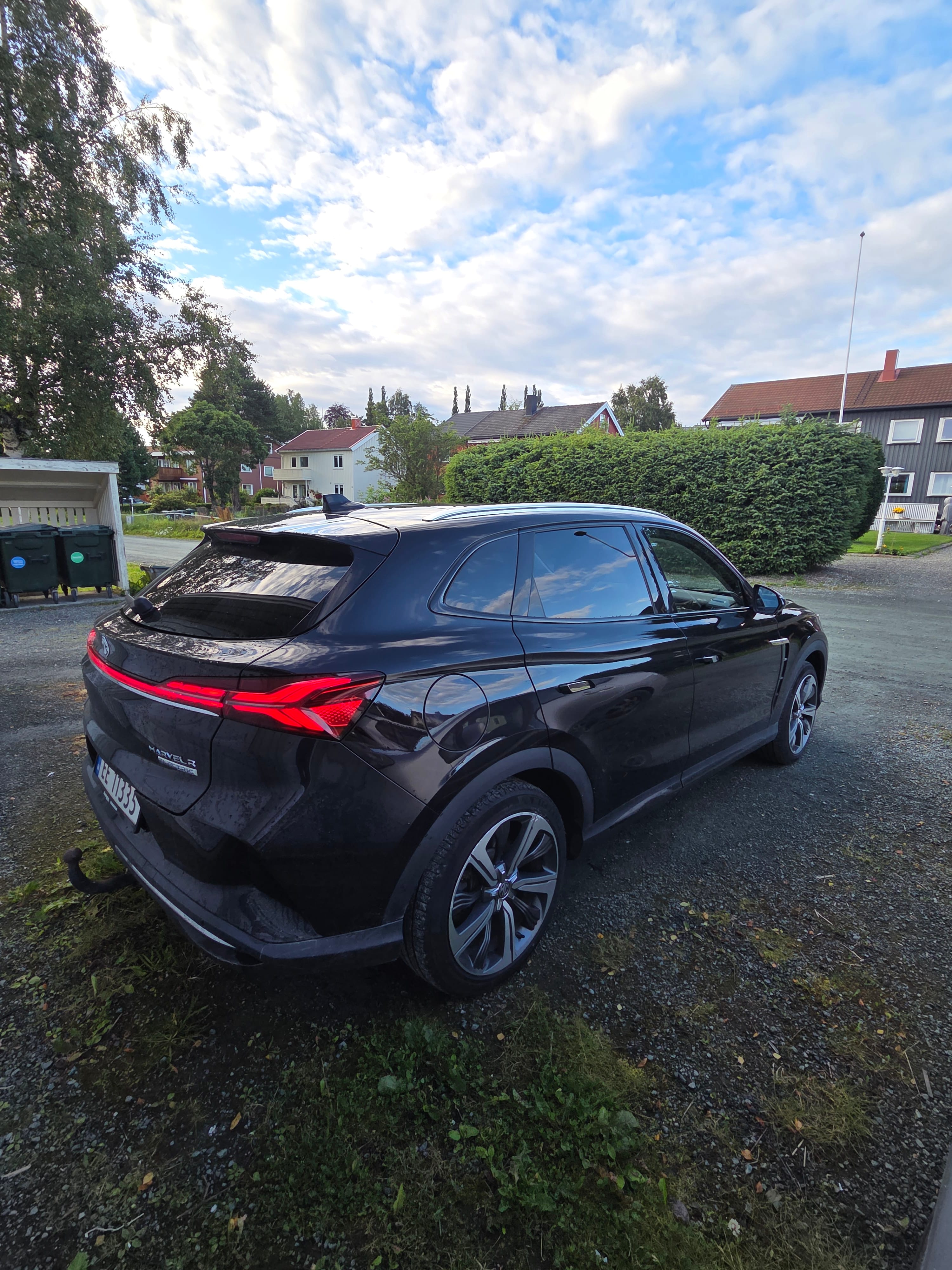 MG Marvel R with Backup camera