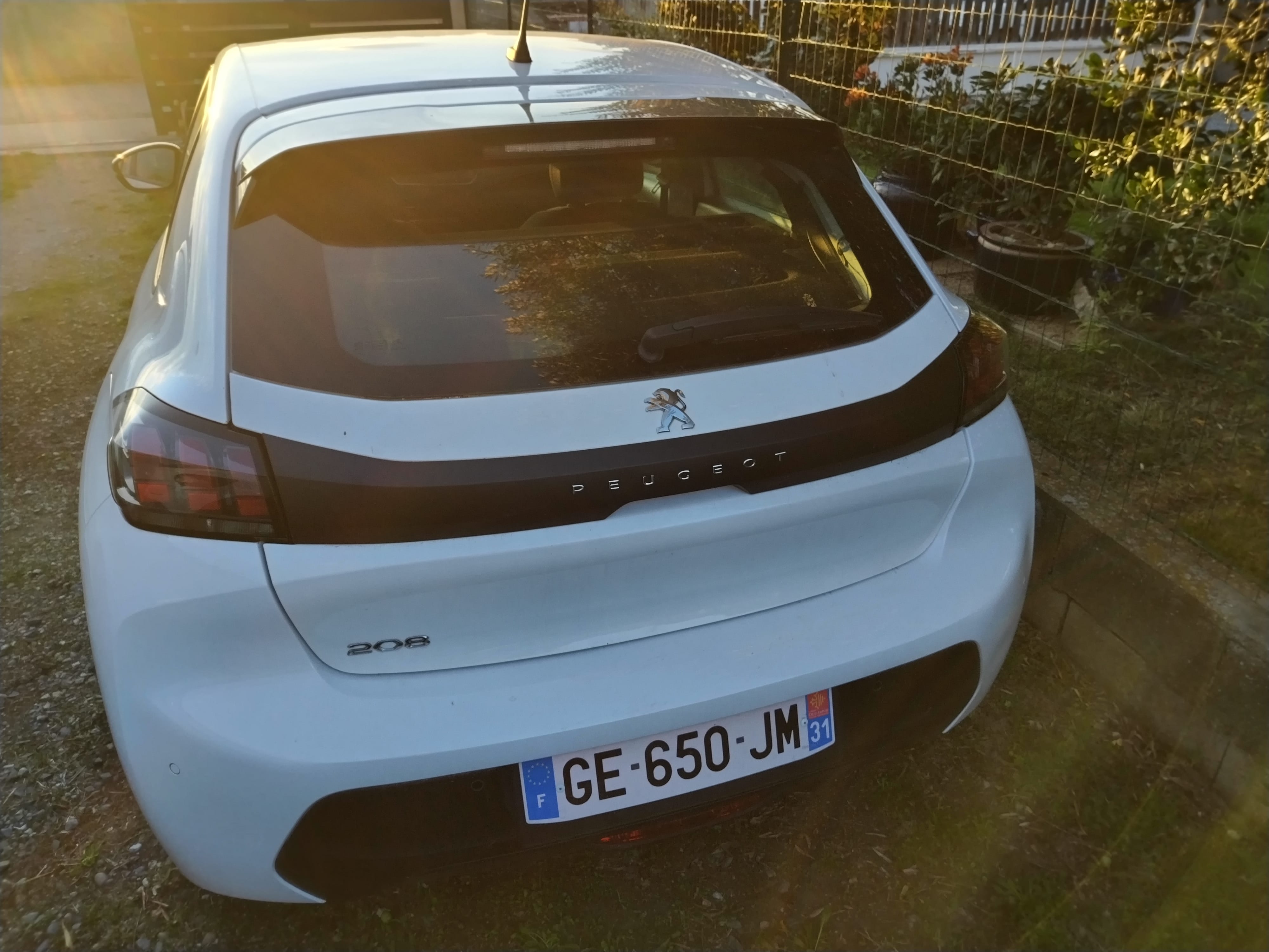 Peugeot 208 avec Entrée audio / iPod
