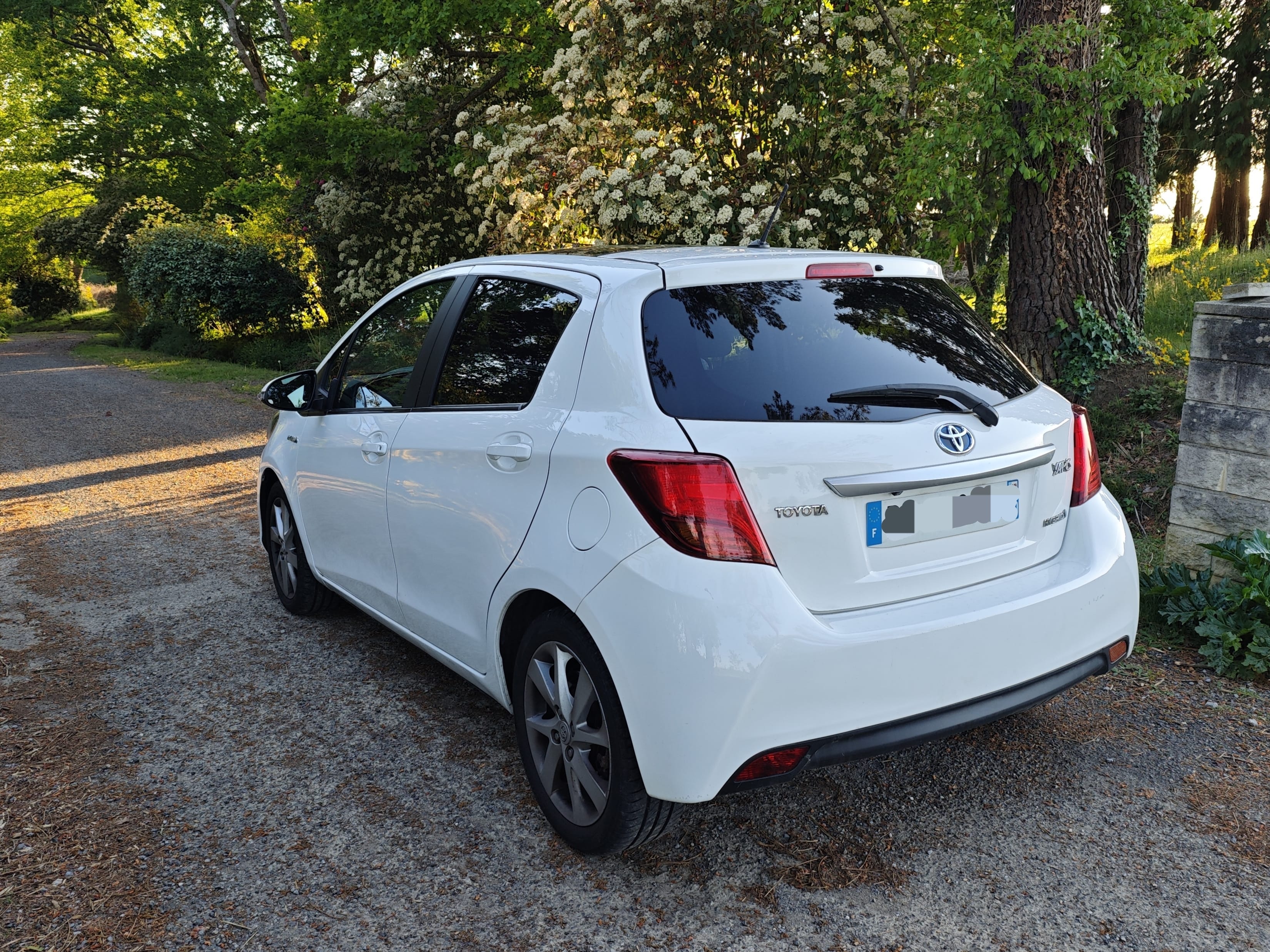 Toyota Yaris Hybride avec Caméra de recul