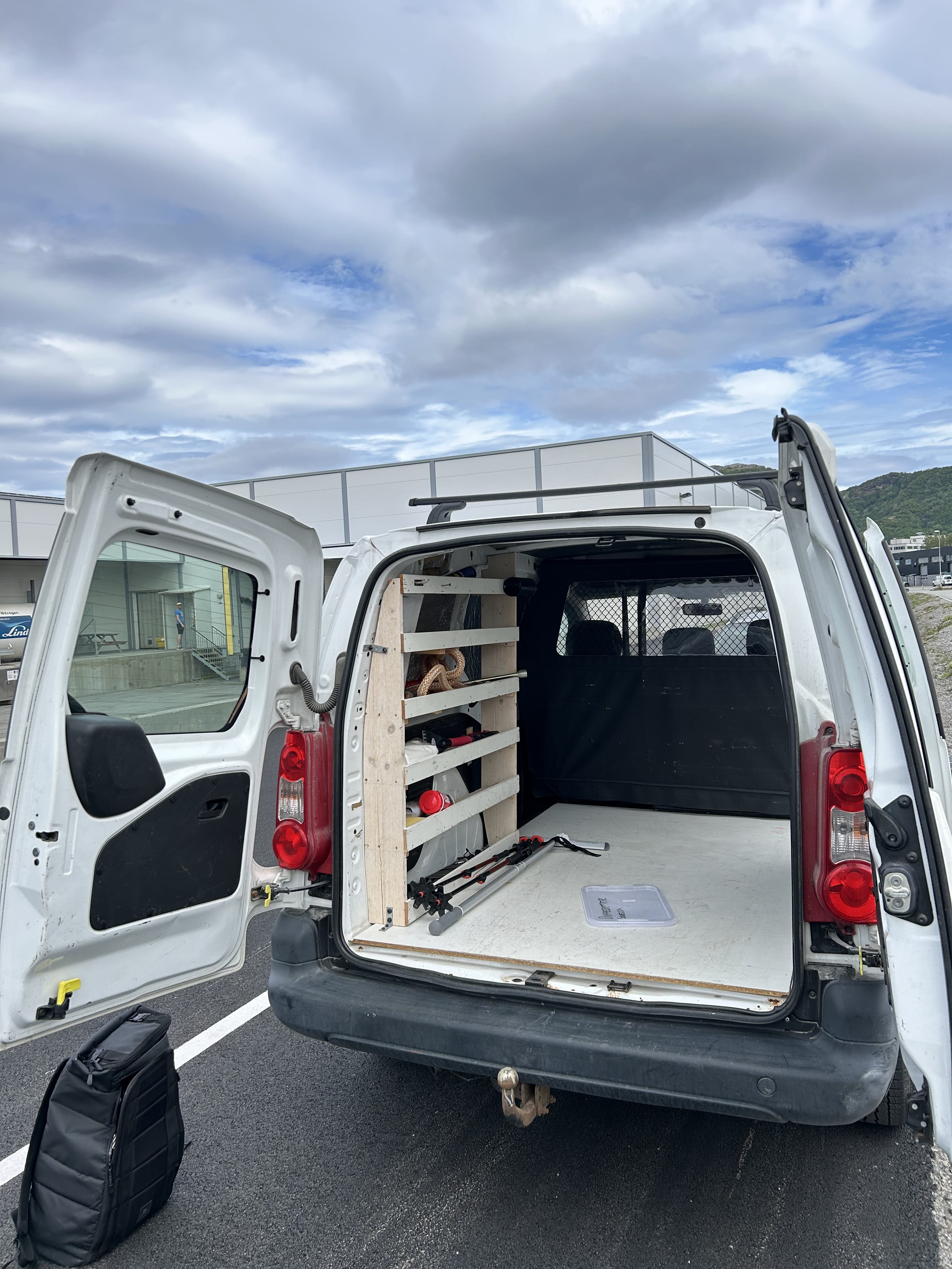 Peugeot Partner med Firehjulstrekk