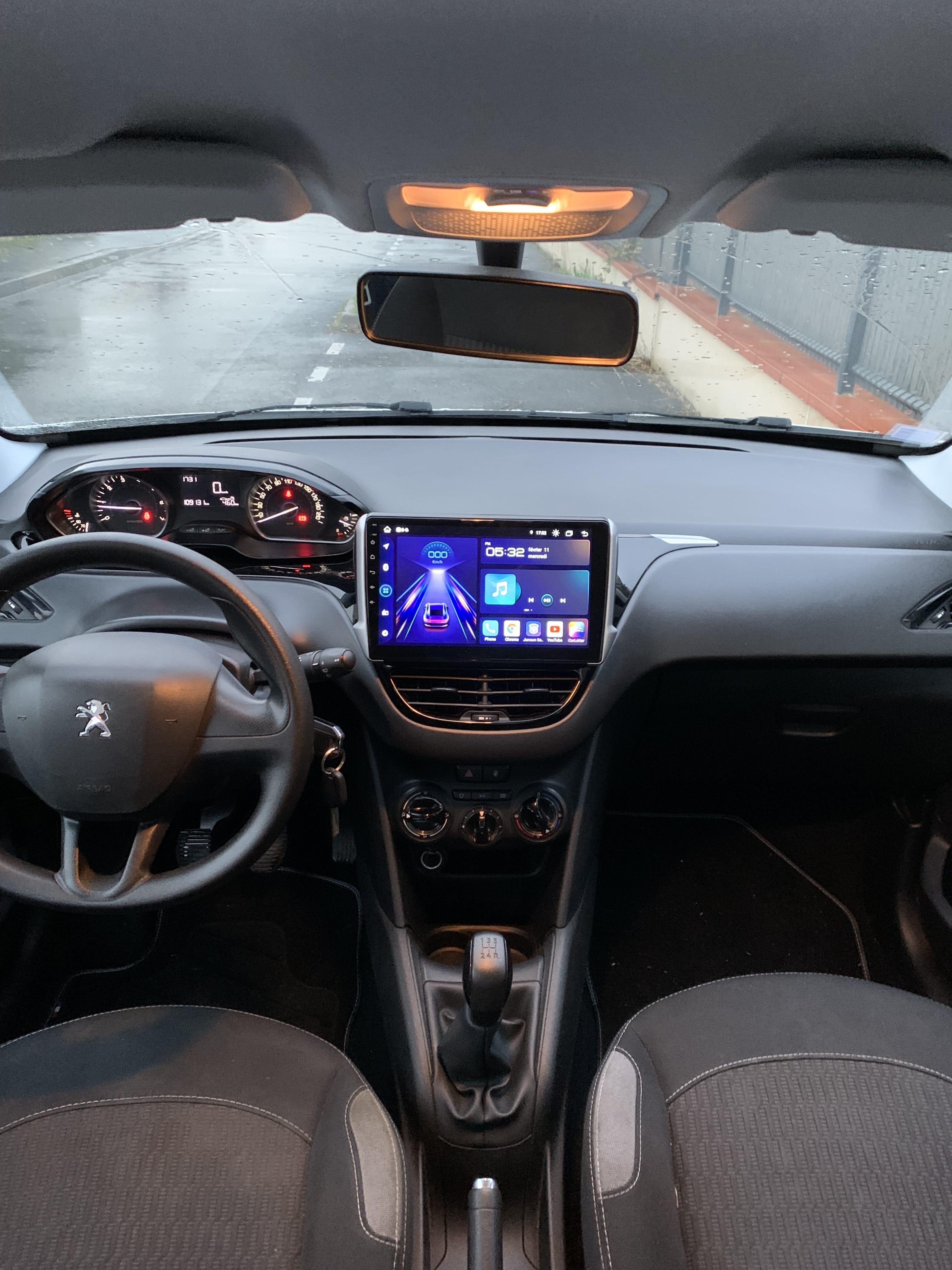 Peugeot 208 avec Régulateur de vitesse