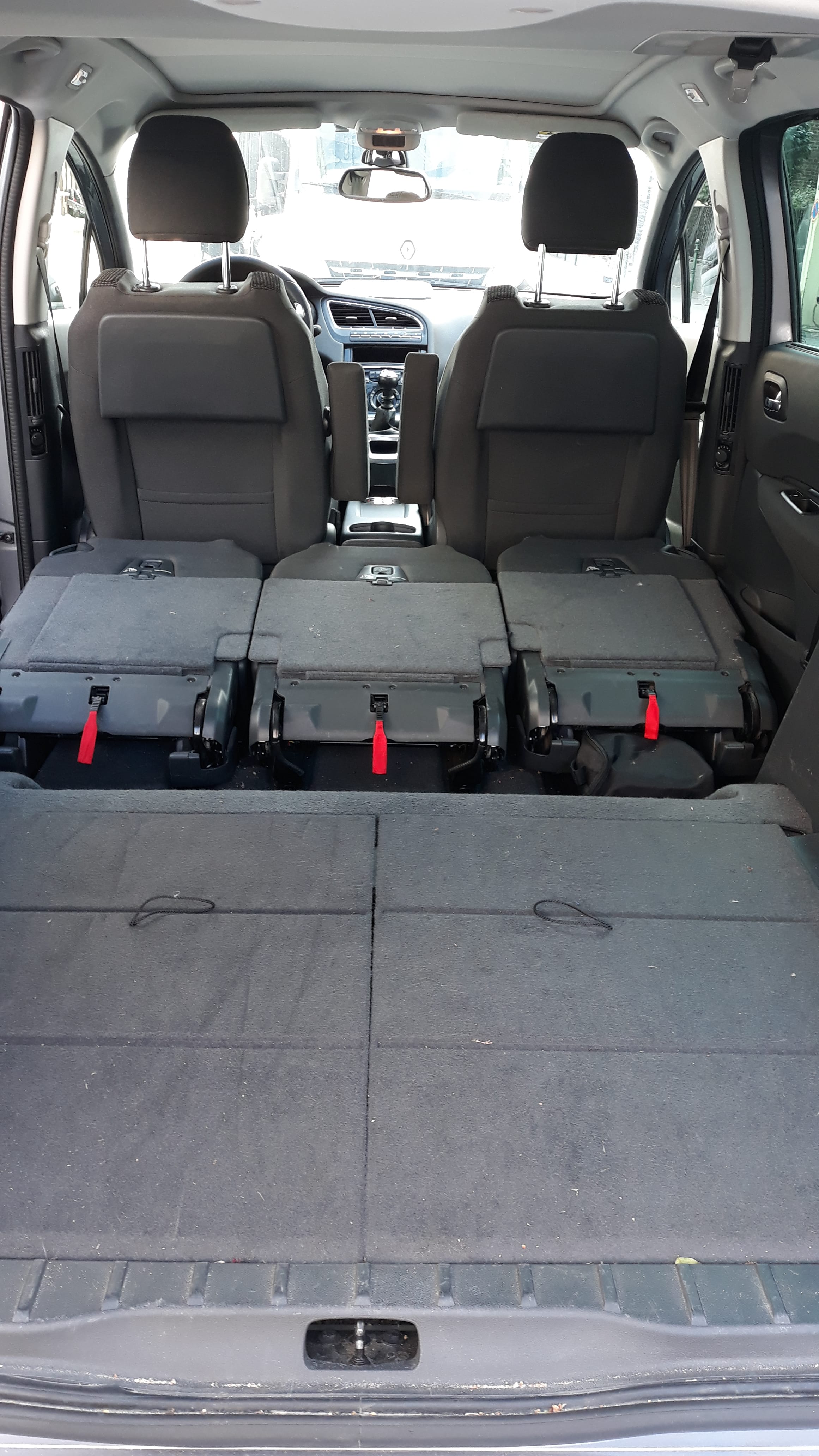 Peugeot 5008 - avec GPS