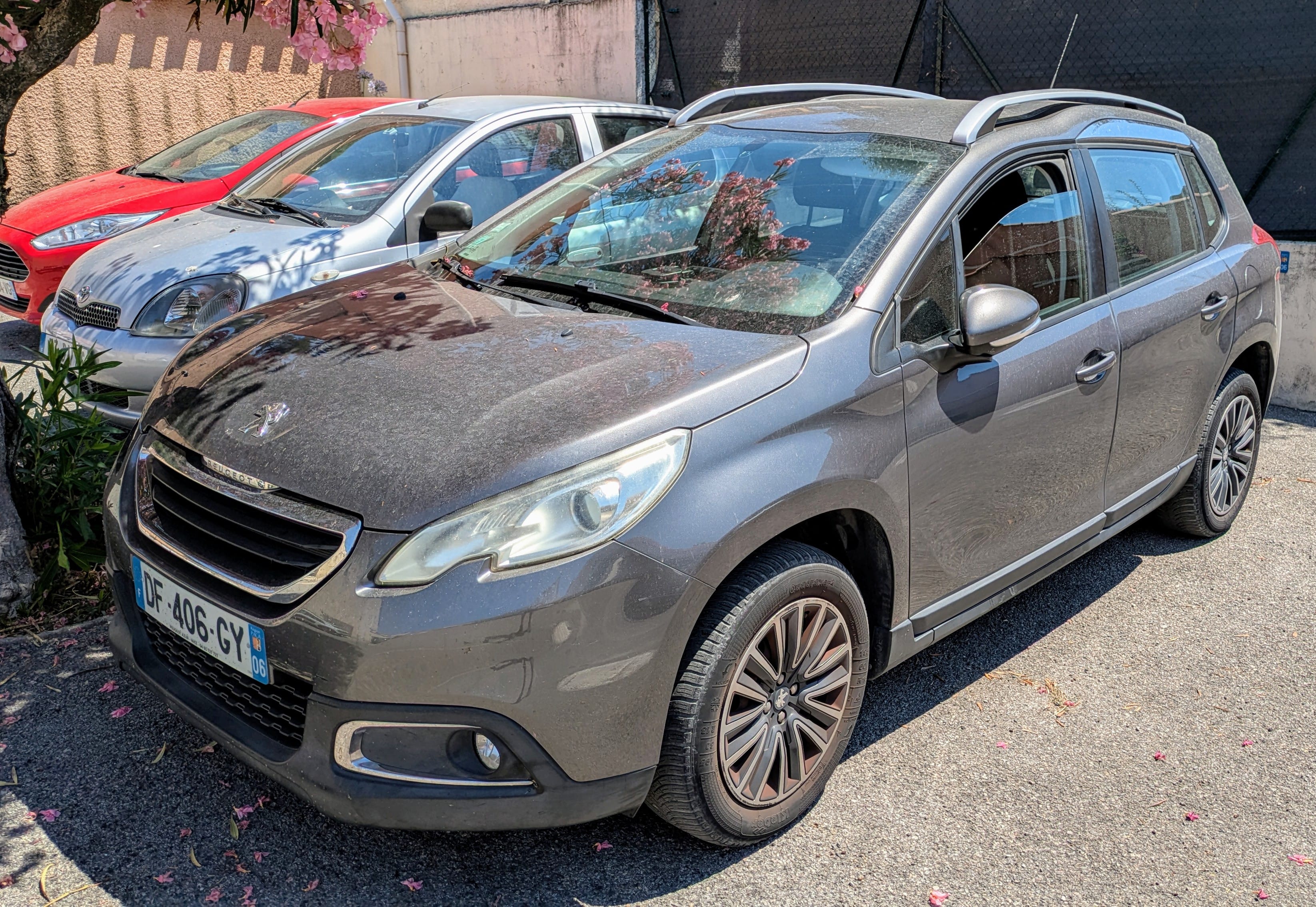 Peugeot 2008, 2014, Essence 95