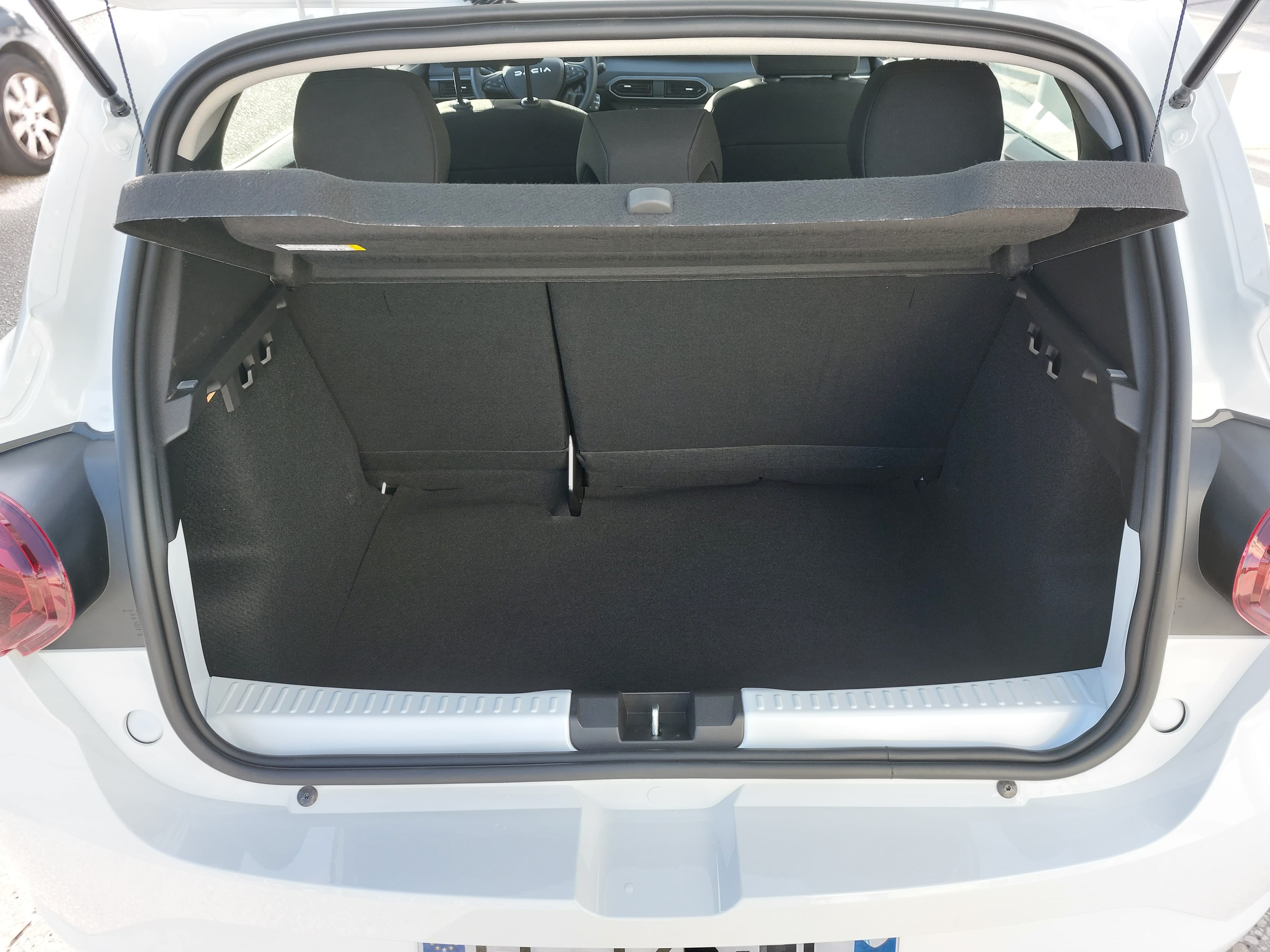 Dacia Sandero avec Entrée audio / iPod