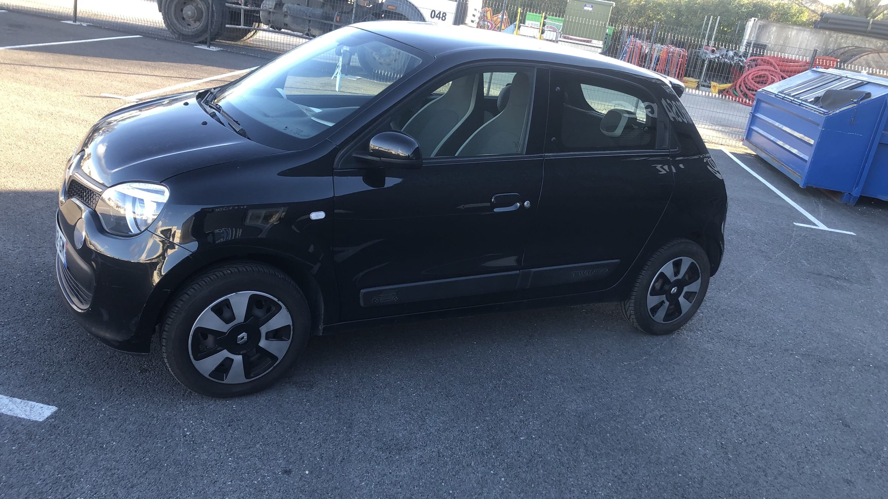 Renault Twingo III with Air conditioning