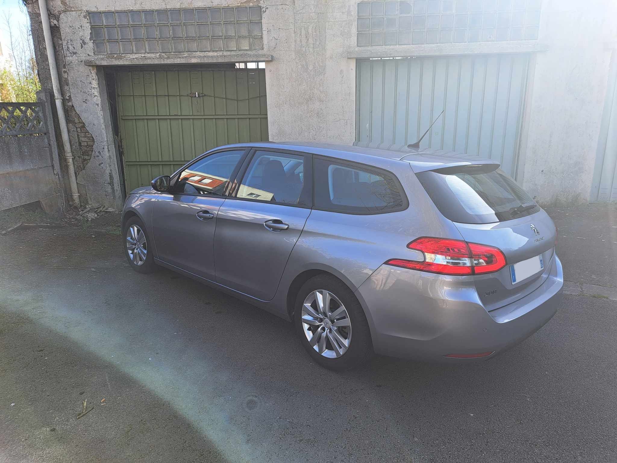 Peugeot 308 SW 130ch EAT8 Allure Business avec Chaines