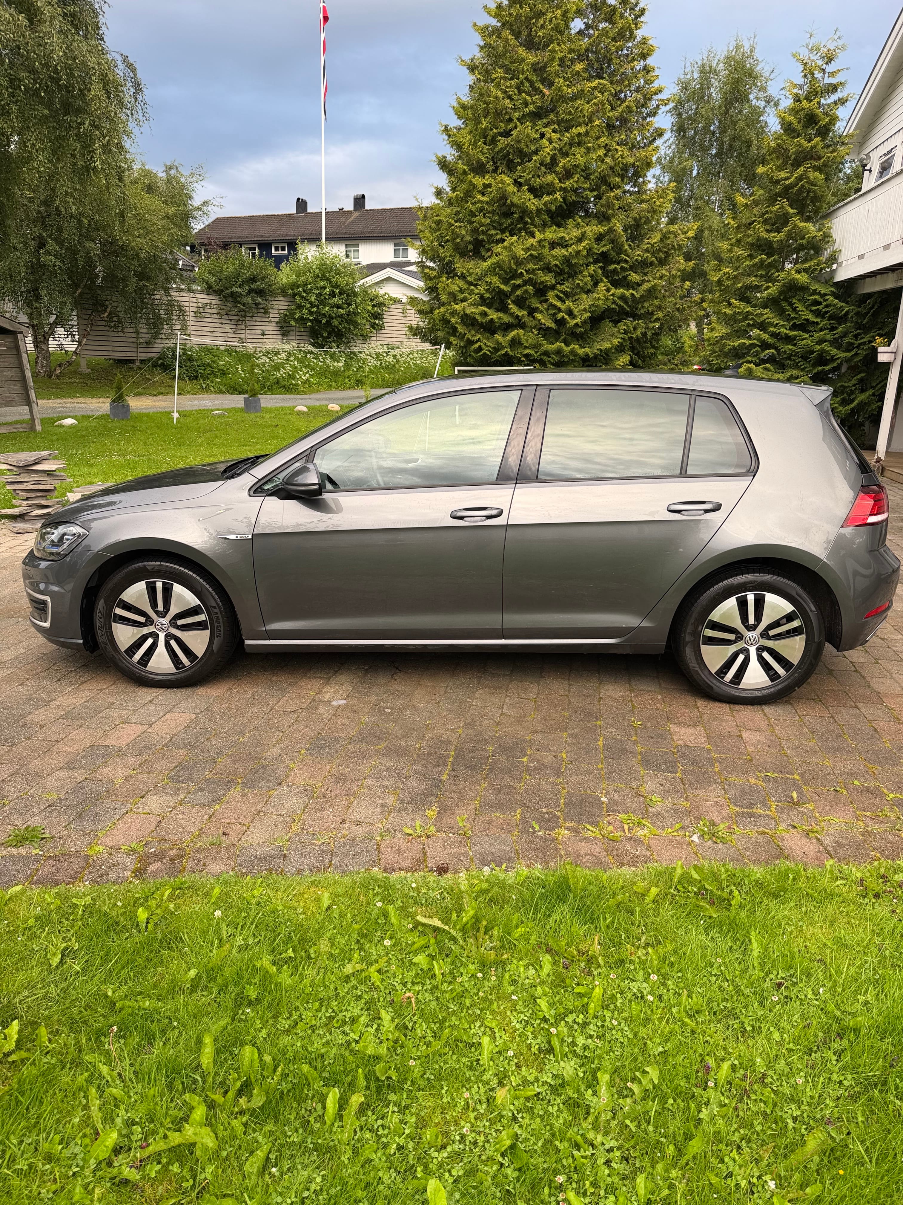 Volkswagen e-Golf, 2019, Elektrisk, automatisk
