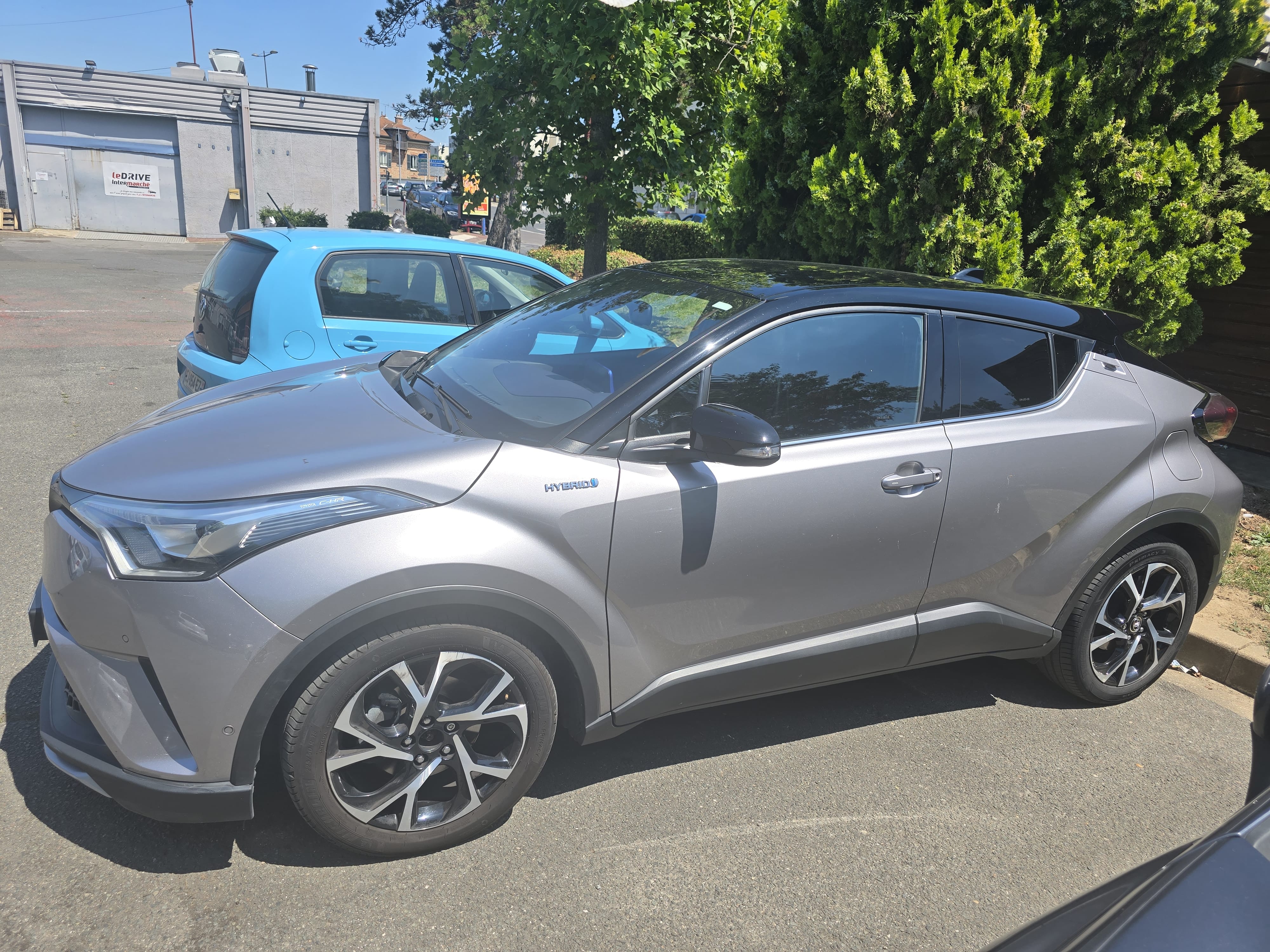 Toyota C-HR Hybrid avec Climatisation