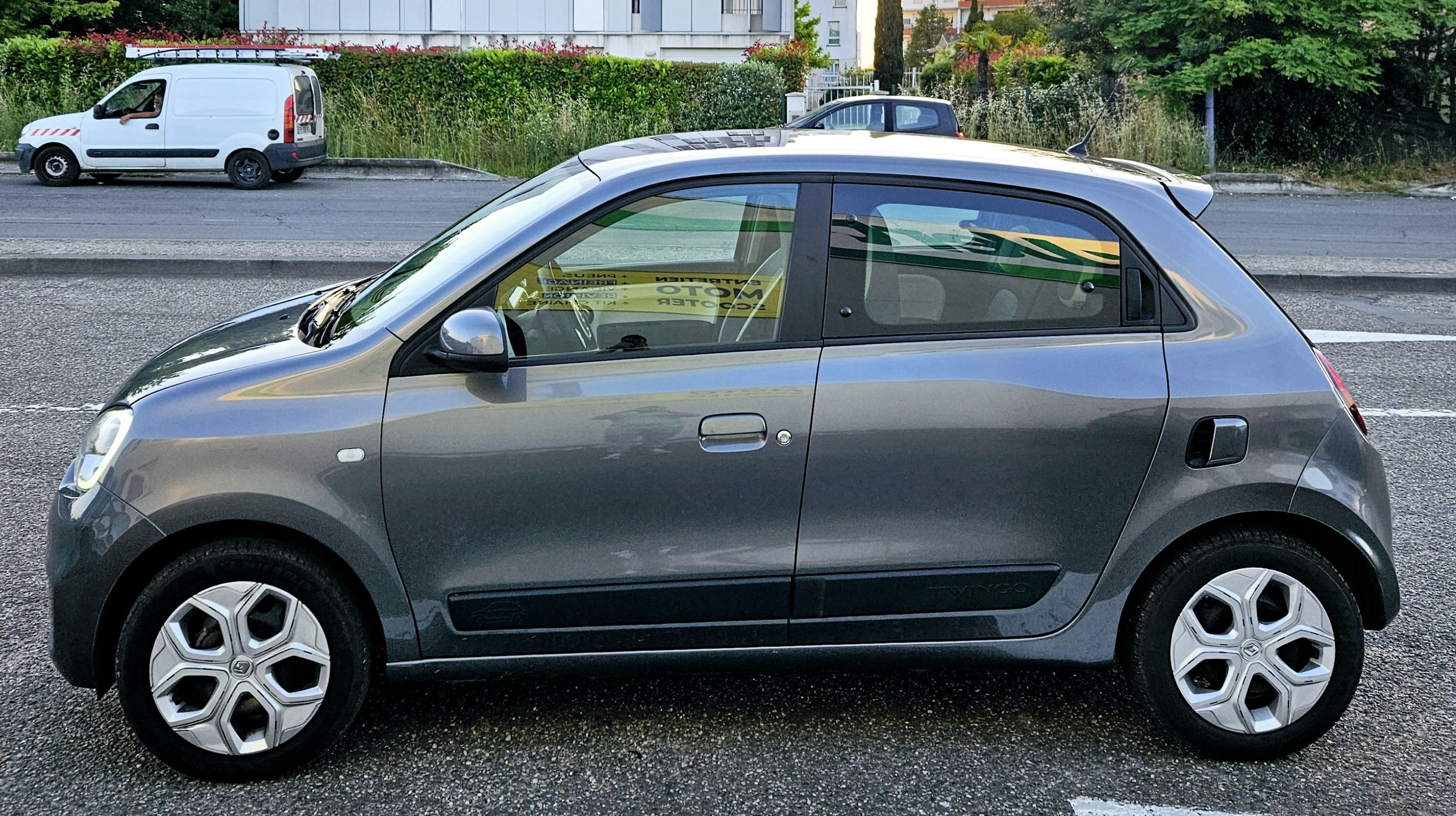 Renault Twingo III avec Climatisation