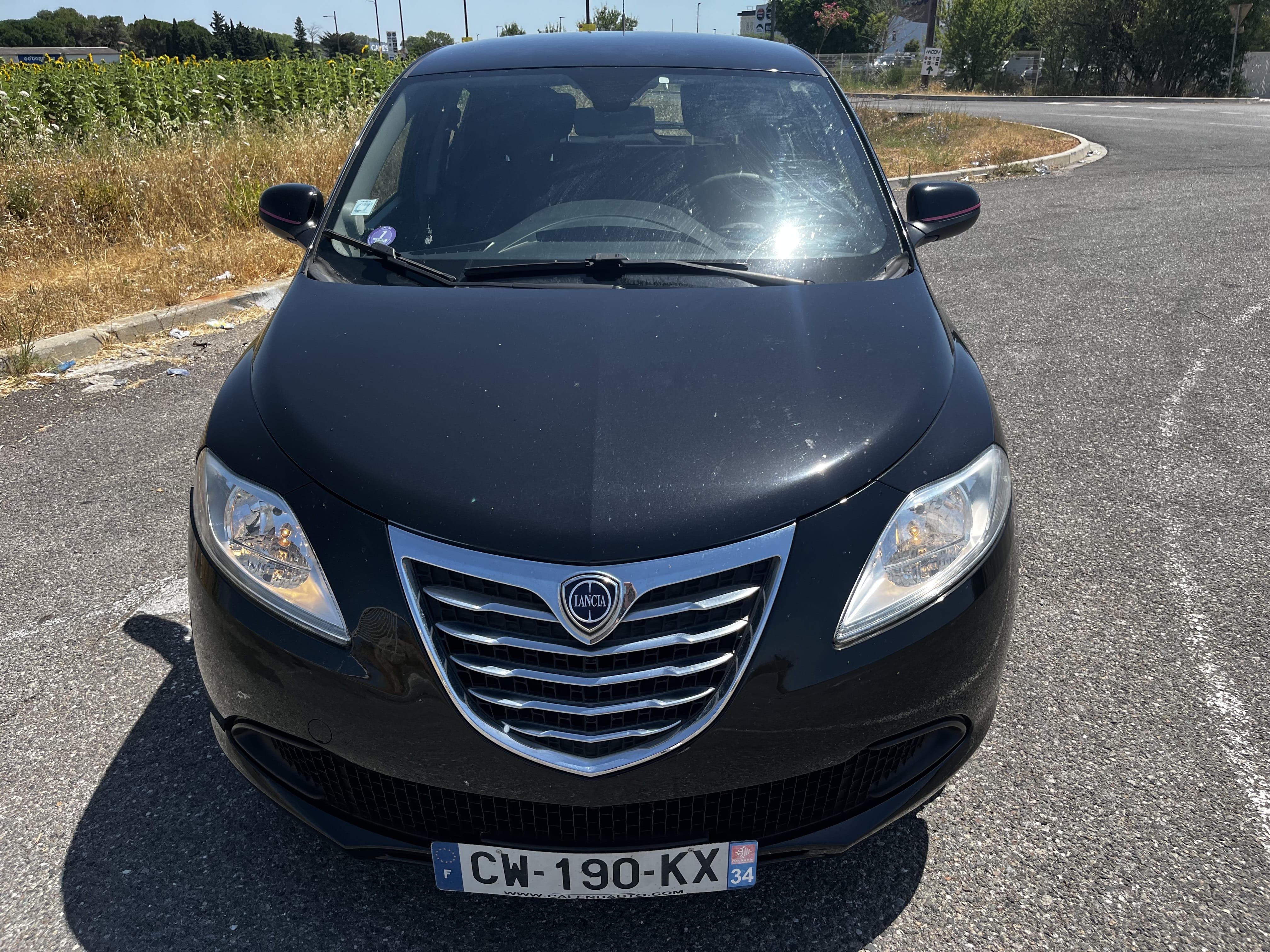 Lancia Ypsilon avec Autoradio