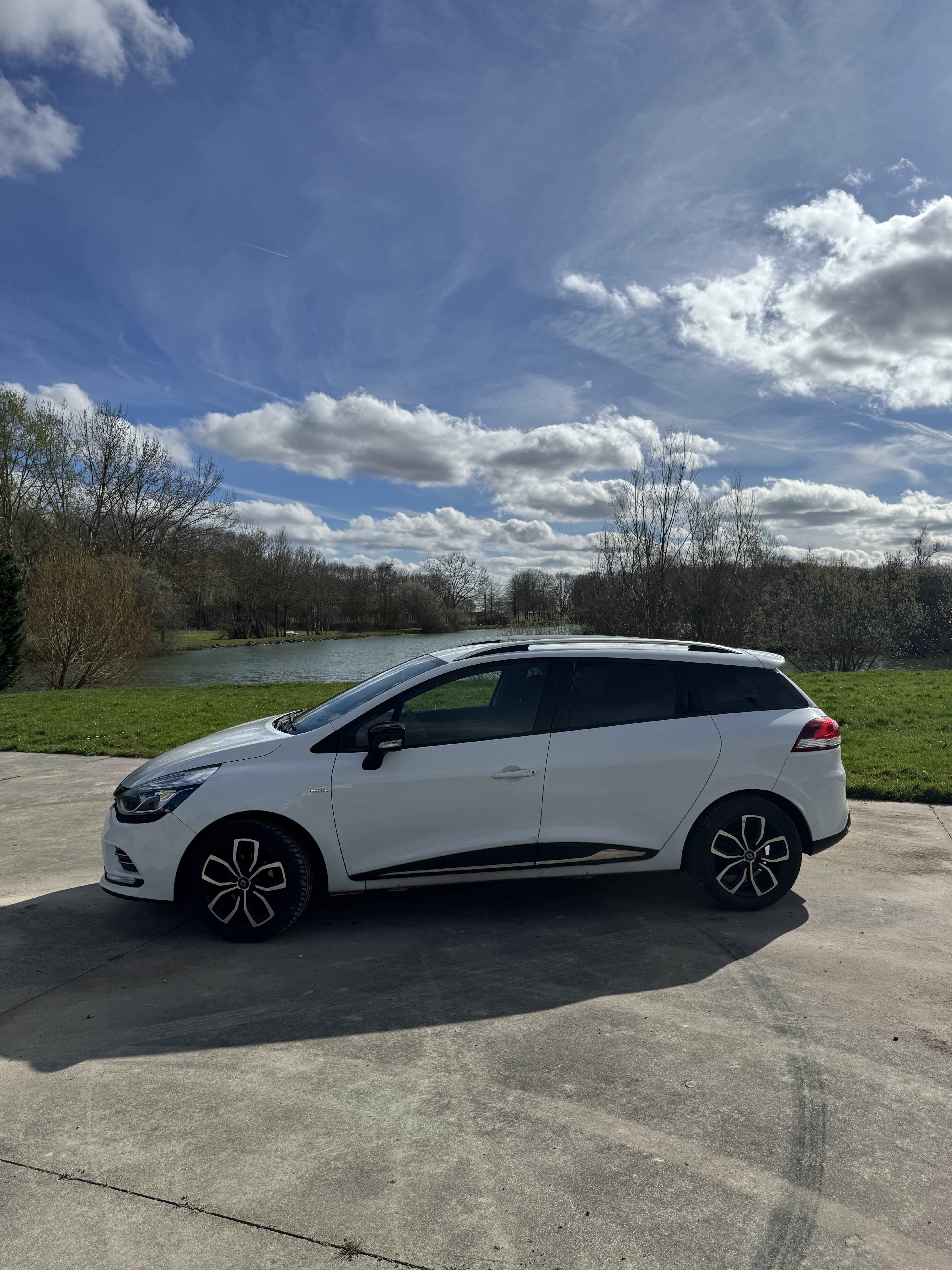 Renault Clio Estate 0.9 tce avec Climatisation