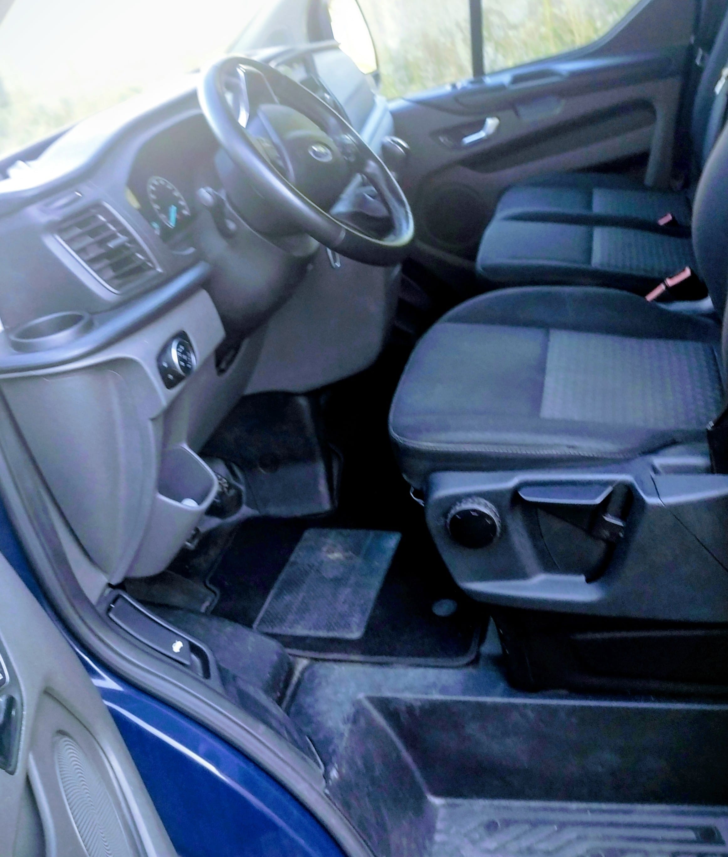 Ford Transit Custom Kombi 2.0 TDCI avec Siège bébé