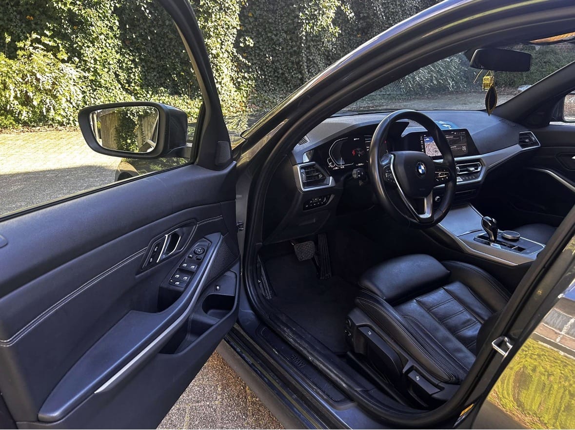 BMW Série 3 with Backup camera