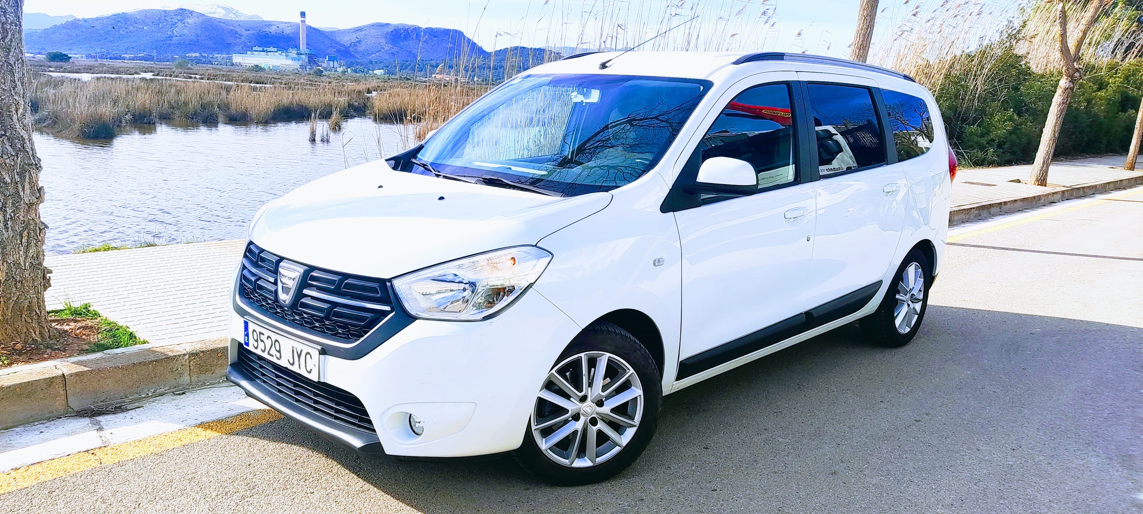 Dacia Lodgy, 2017, Gasolina 95, 7 plazas