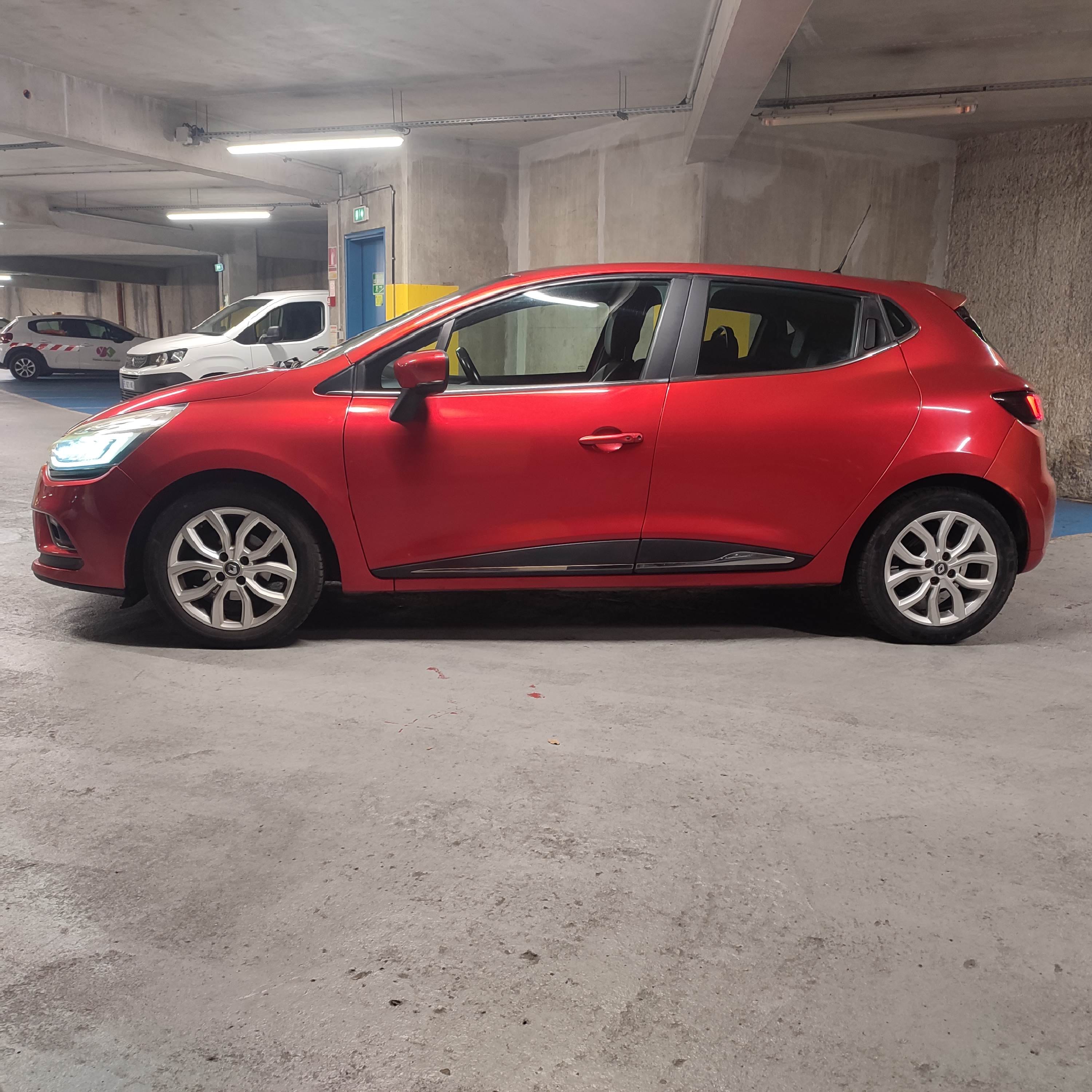 Renault Clio avec Climatisation