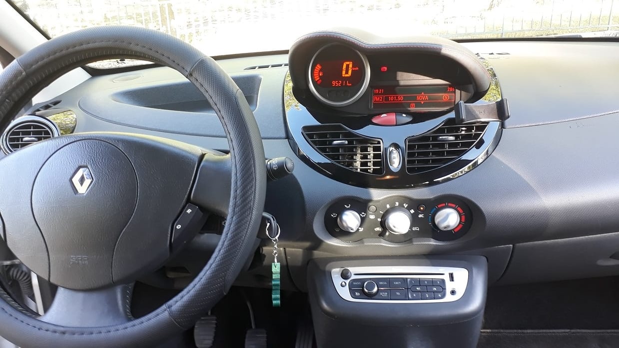 Renault Twingo avec Pneus neige