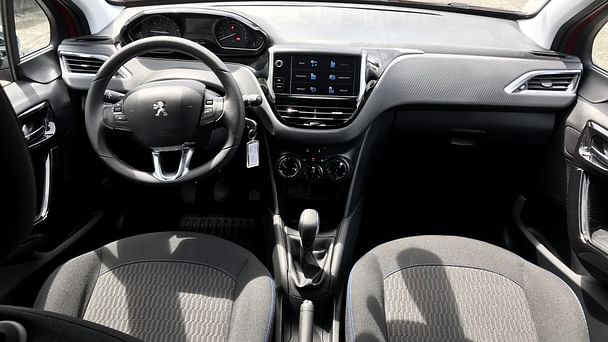 Peugeot 208 GPS USB Bluetooth (R) avec Audio Bluetooth