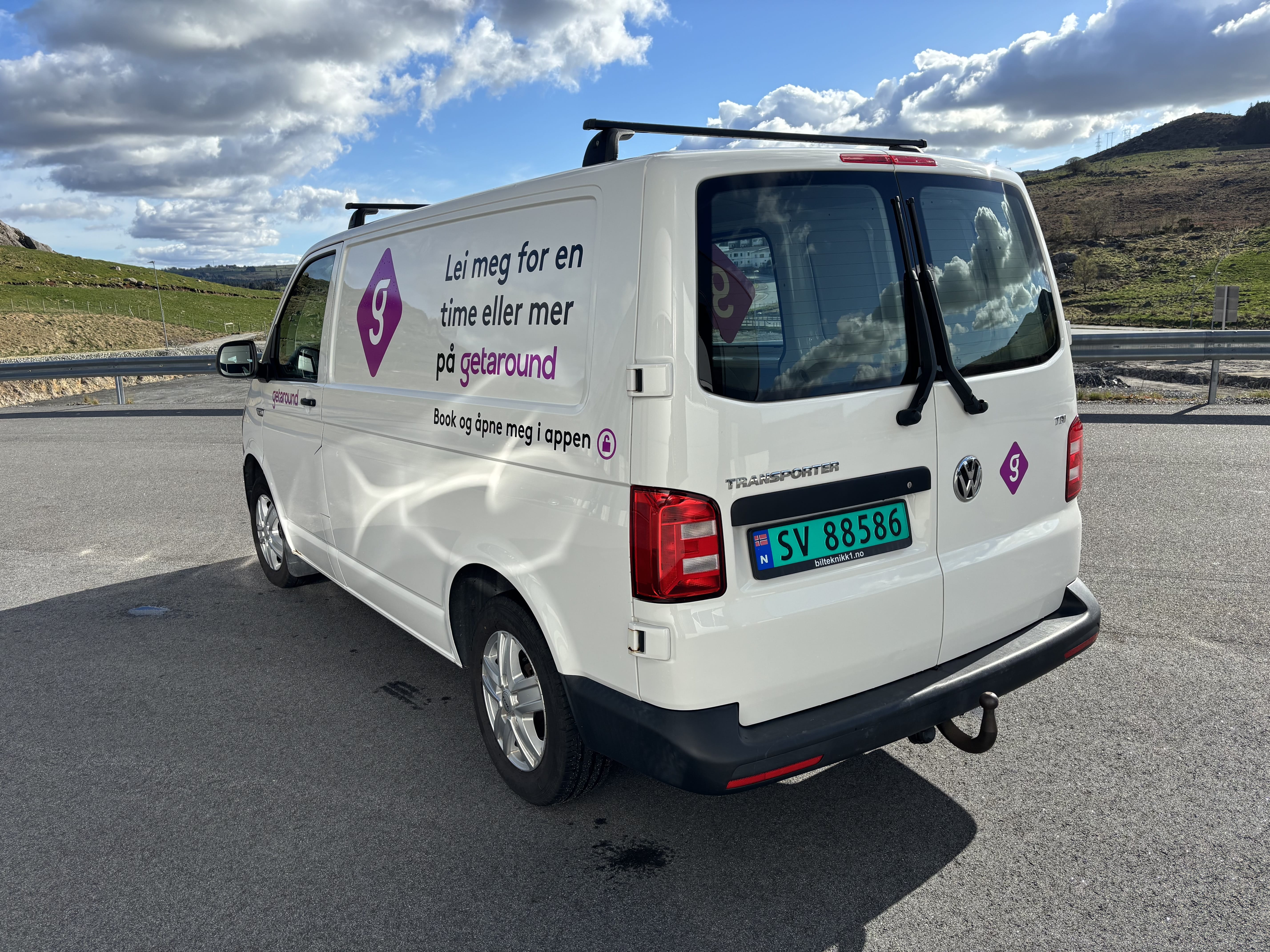 Volkswagen Transporter 2.0-102 D med Tilhengerfeste