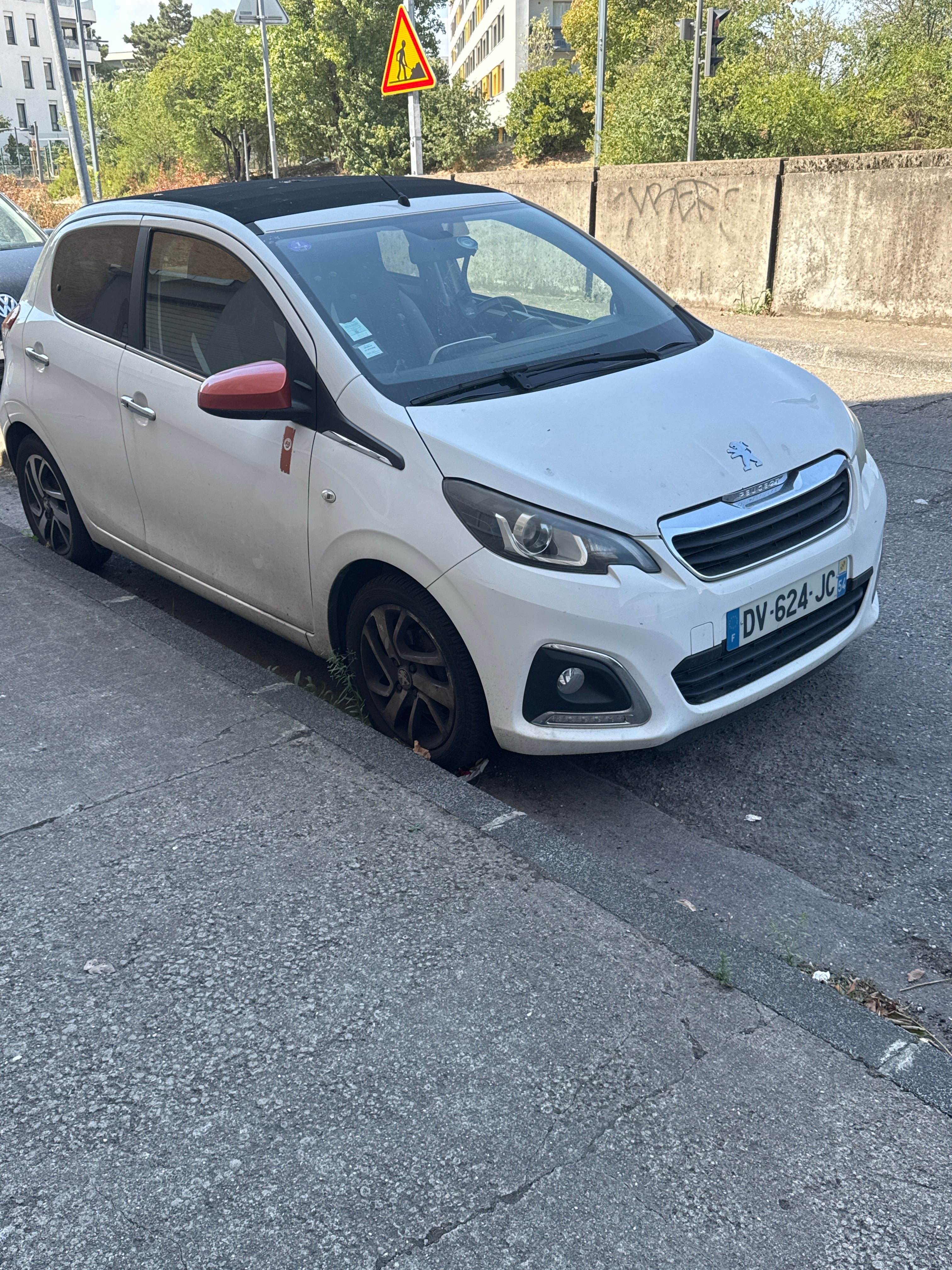 Peugeot 108, 2015, Essence 95