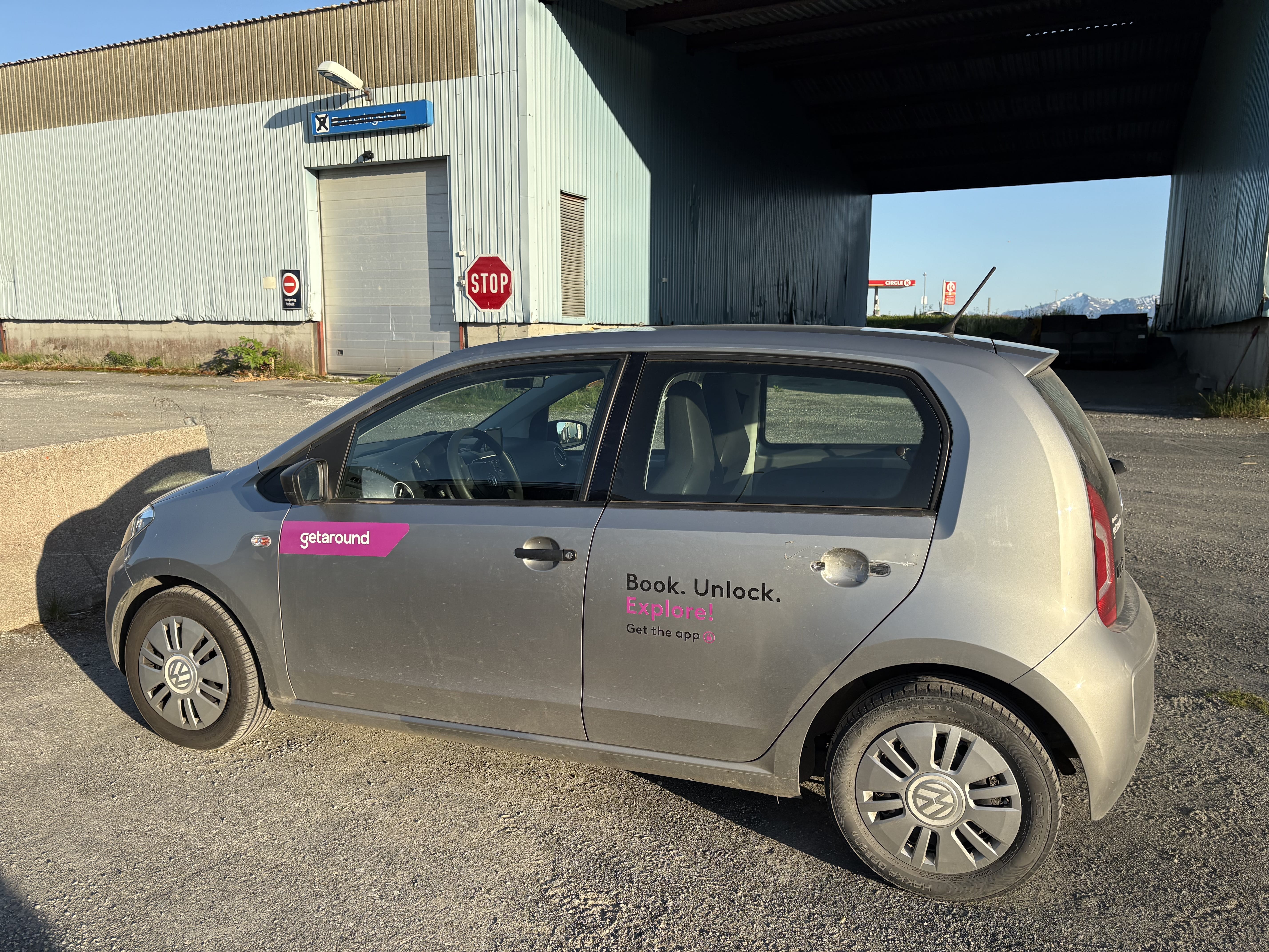 Volkswagen Up! spiked winter tires avec Entrée audio / iPod