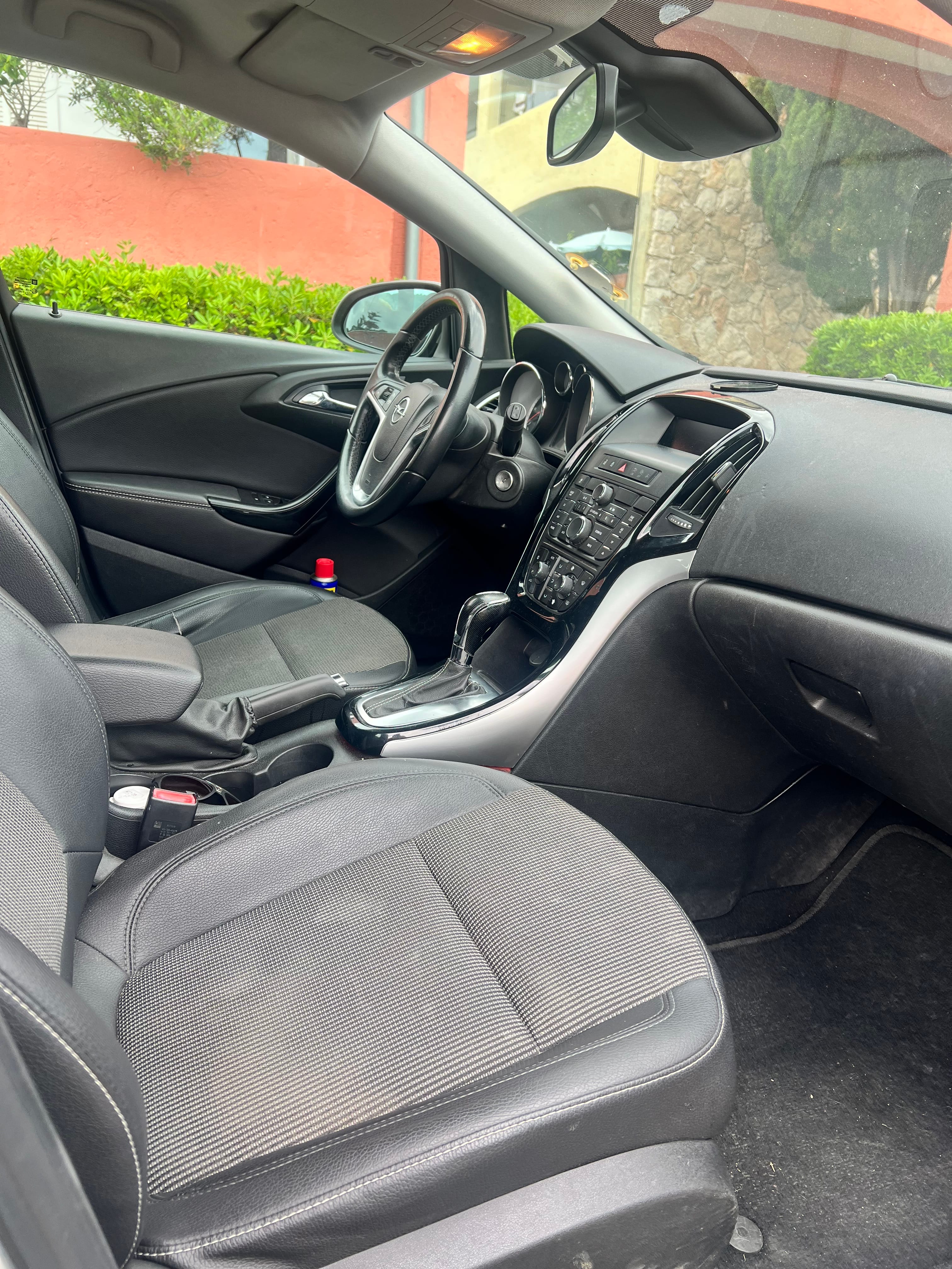 Opel Astra Sports Tourer 2l cdti avec Régulateur de vitesse