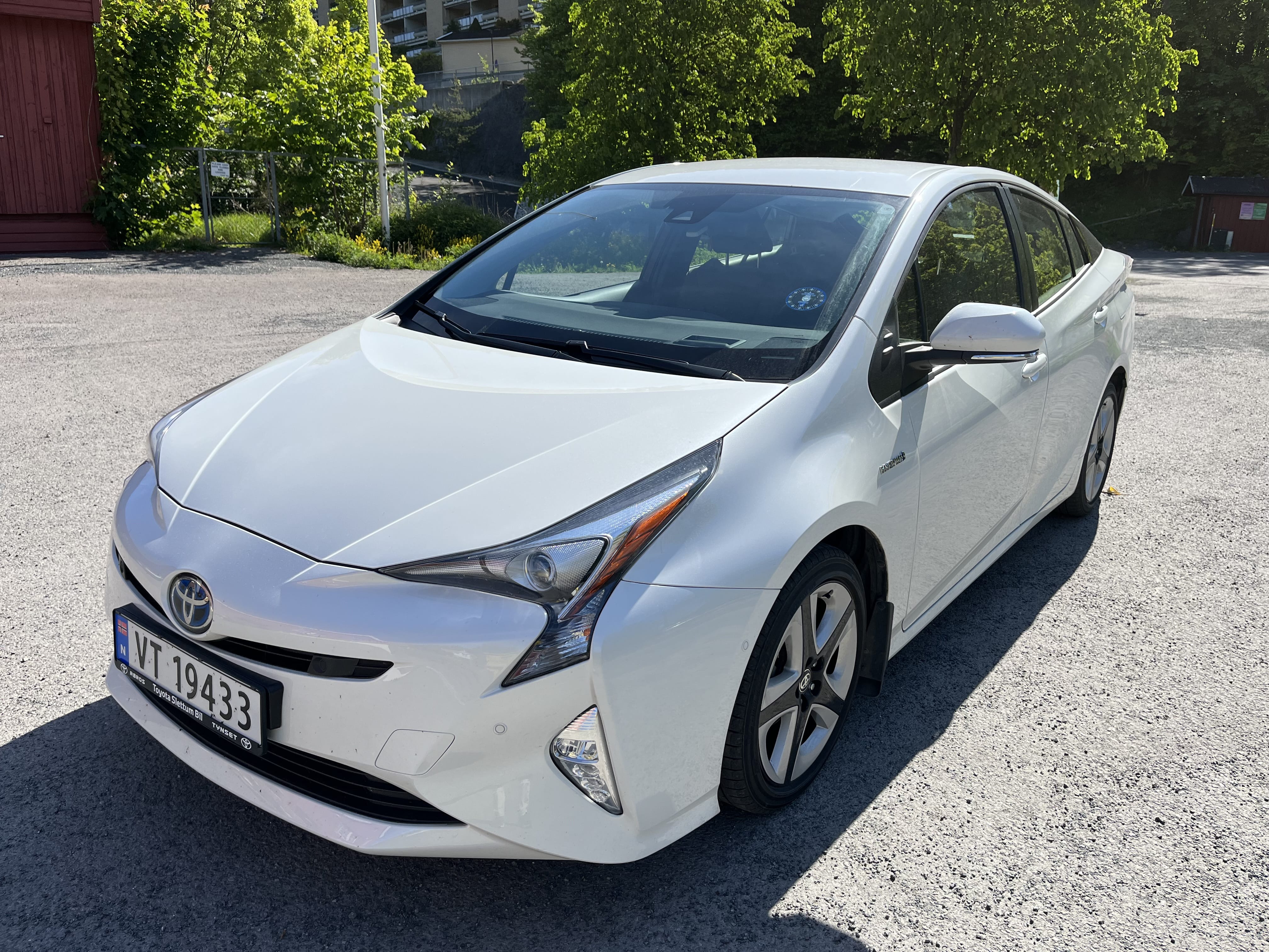 Toyota Prius, 2016, Blyfri 95 / Elektrisk (hybrid), automatisk