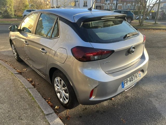 Opel Corsa avec Port USB