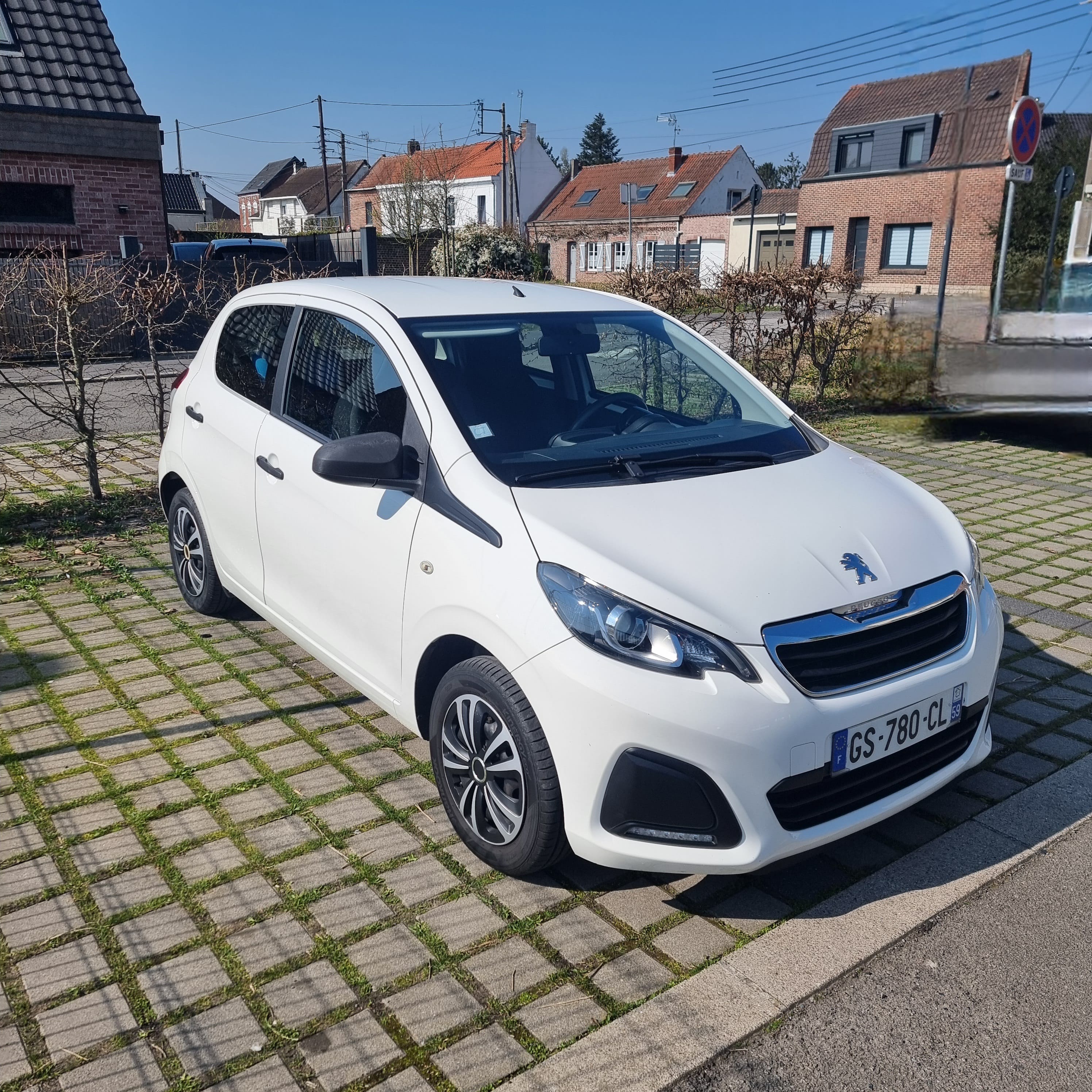 Peugeot 108, 2016, Essence 95