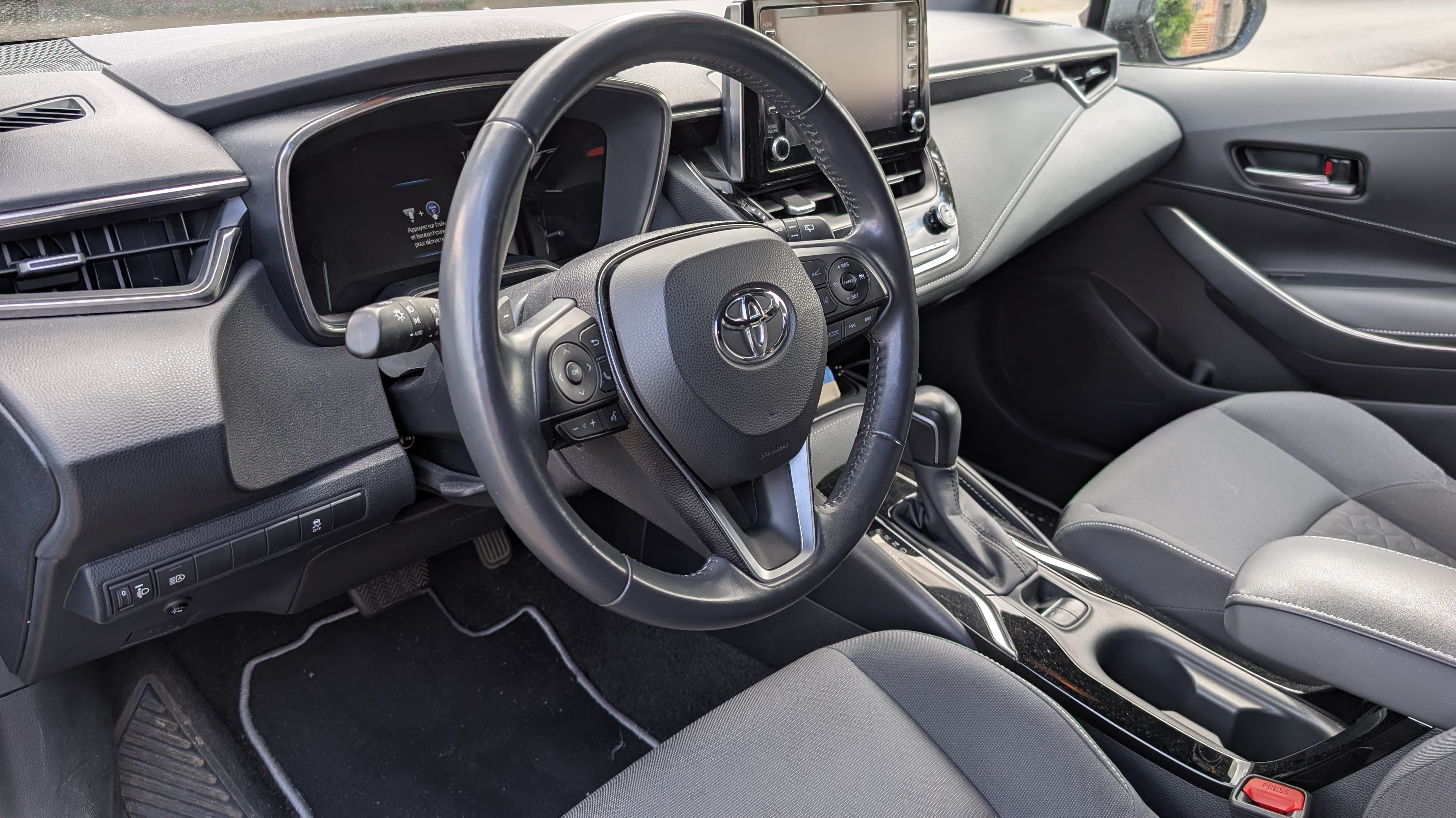 Toyota Corolla Break Hybride Touring Sports 184ch avec Audio Bluetooth
