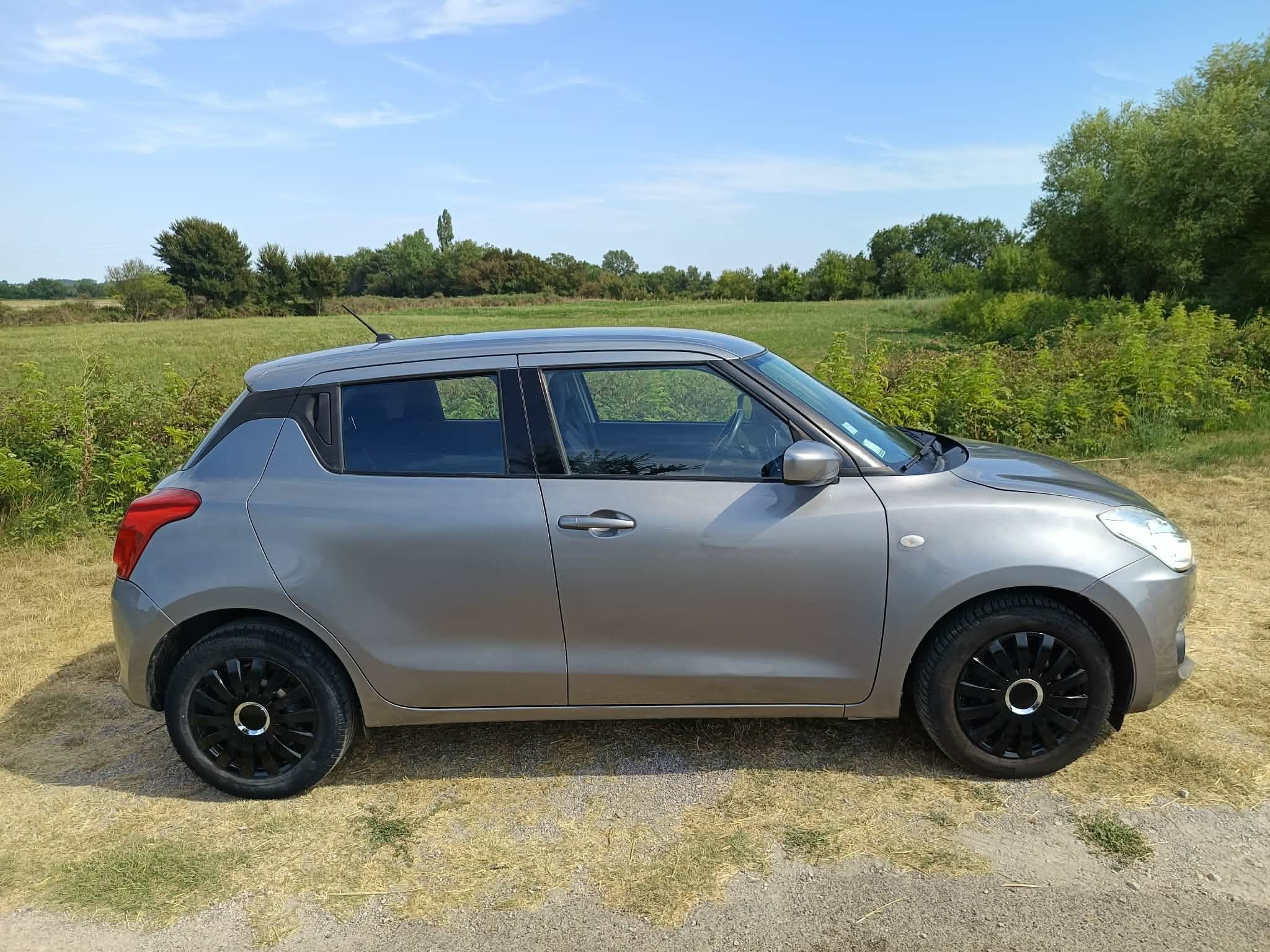 Suzuki Swift avec Climatisation