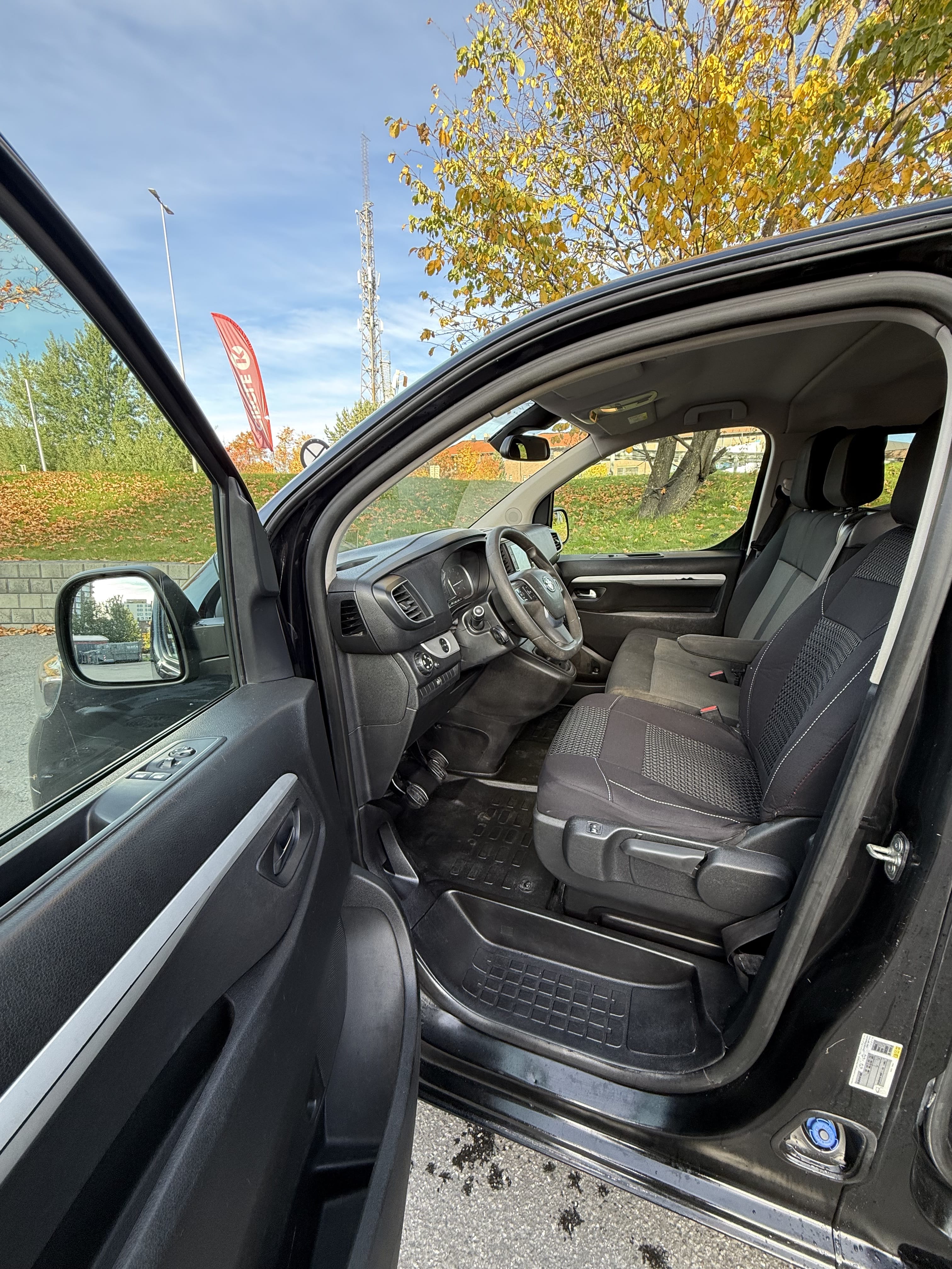 Toyota Proace Verso with Cruise control