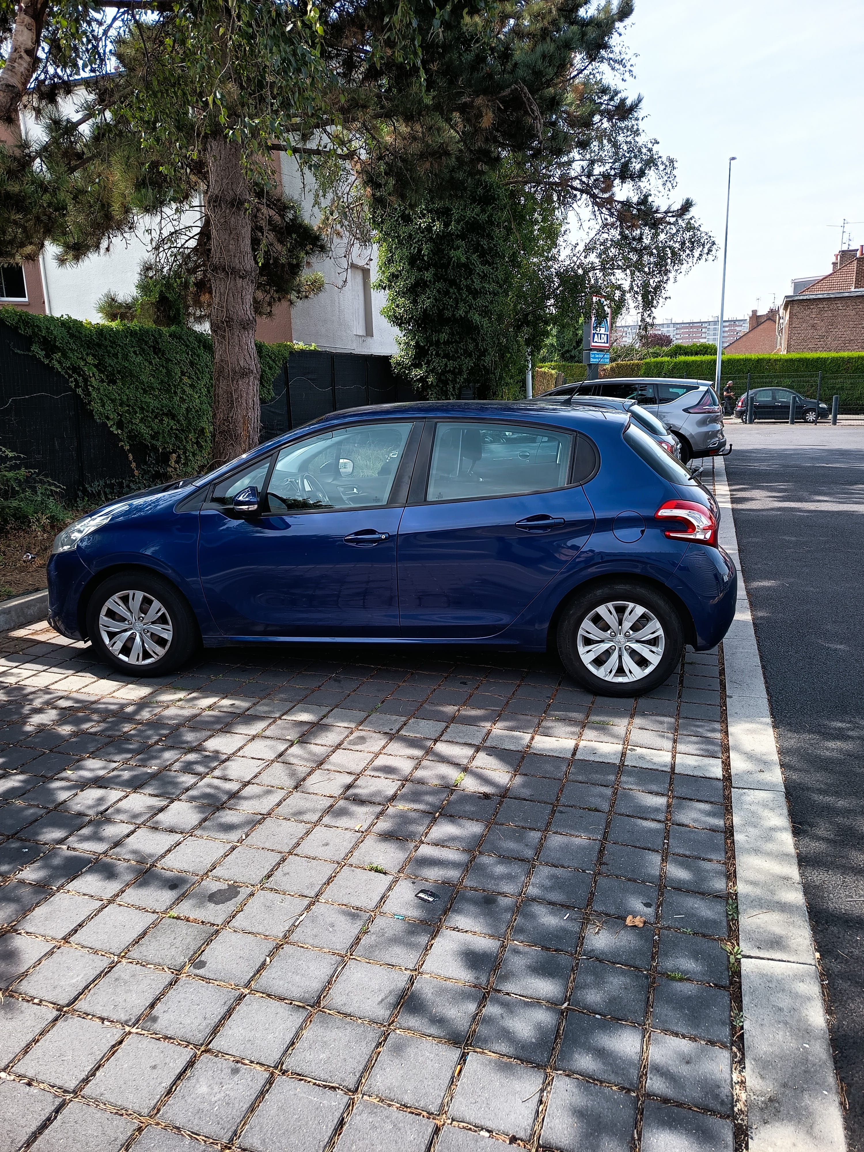 Peugeot 208, 2014, Diesel