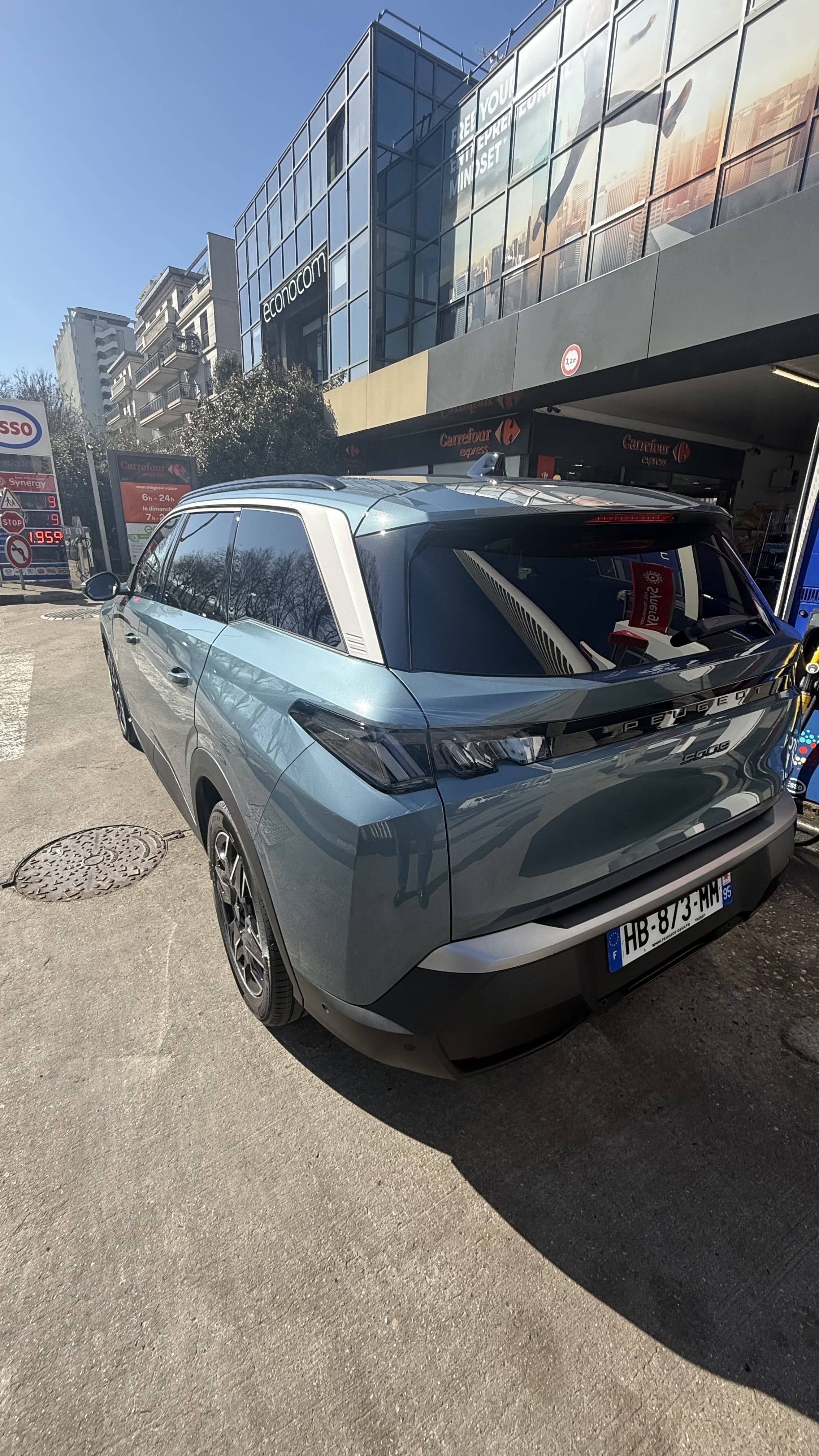 Peugeot 5008 1.2 ESSENCE HYBRIDE avec GPS