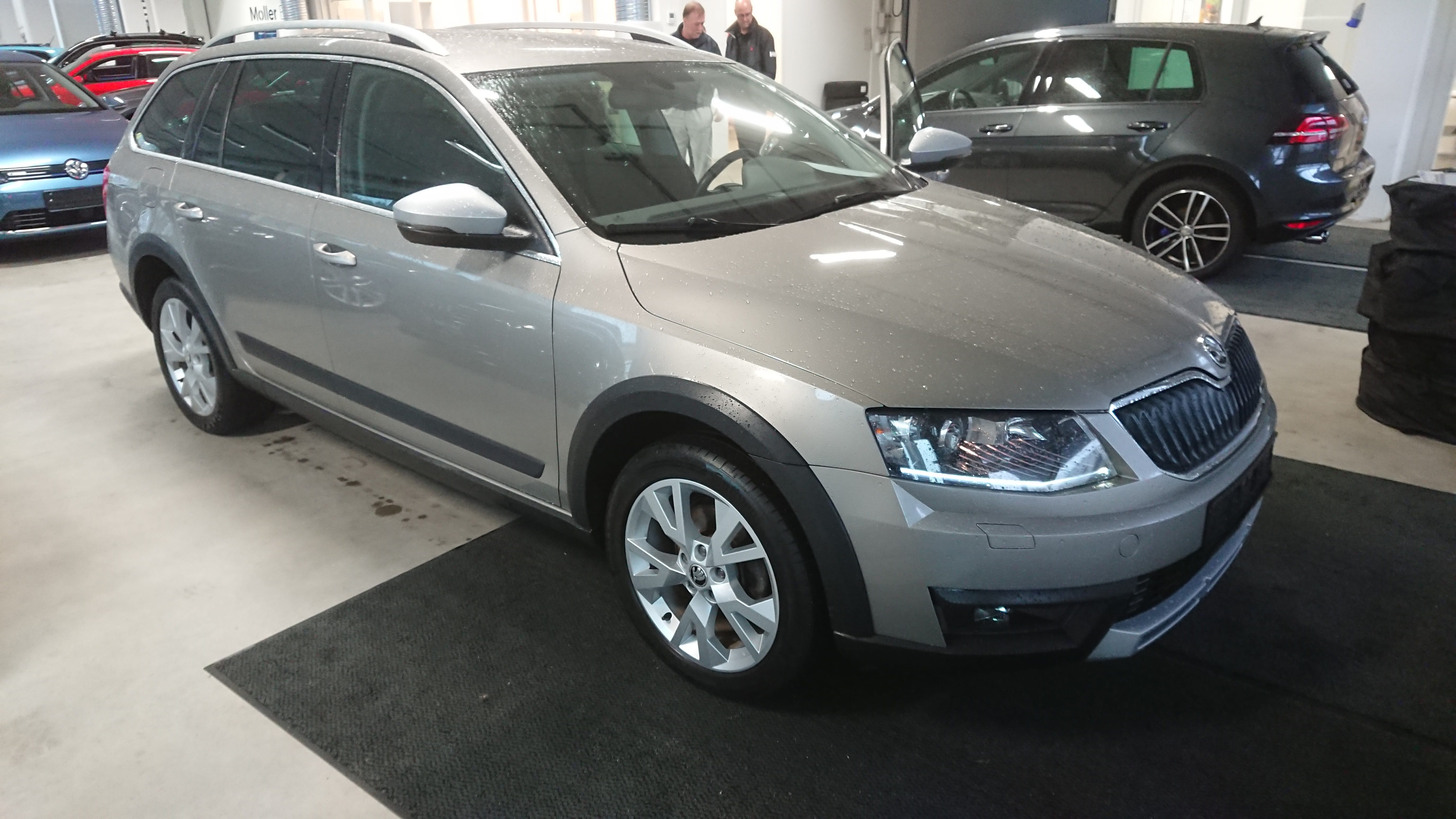 Skoda Octavia 2,0 med Bluetooth audio