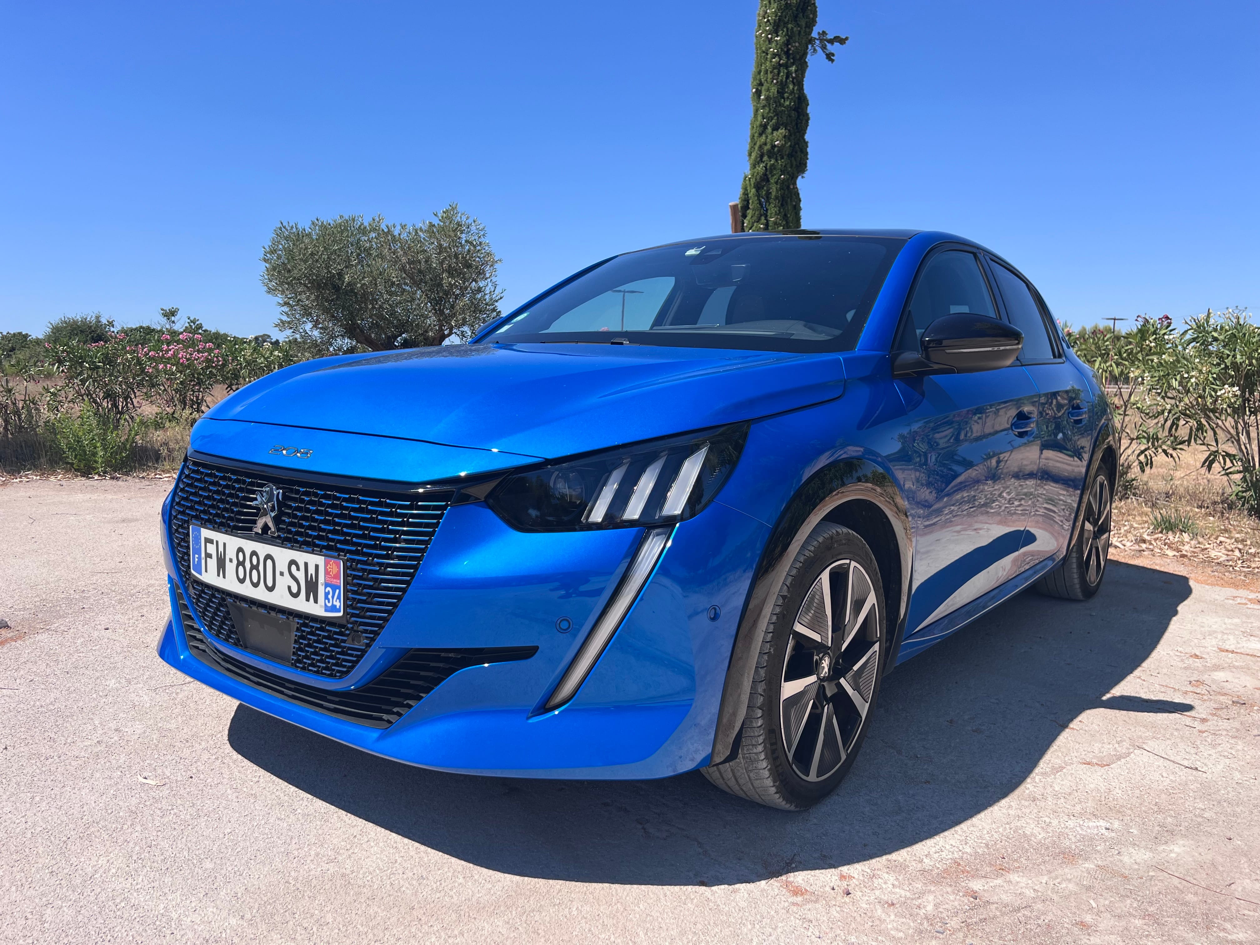 Peugeot 208 GT Line avec Audio Bluetooth