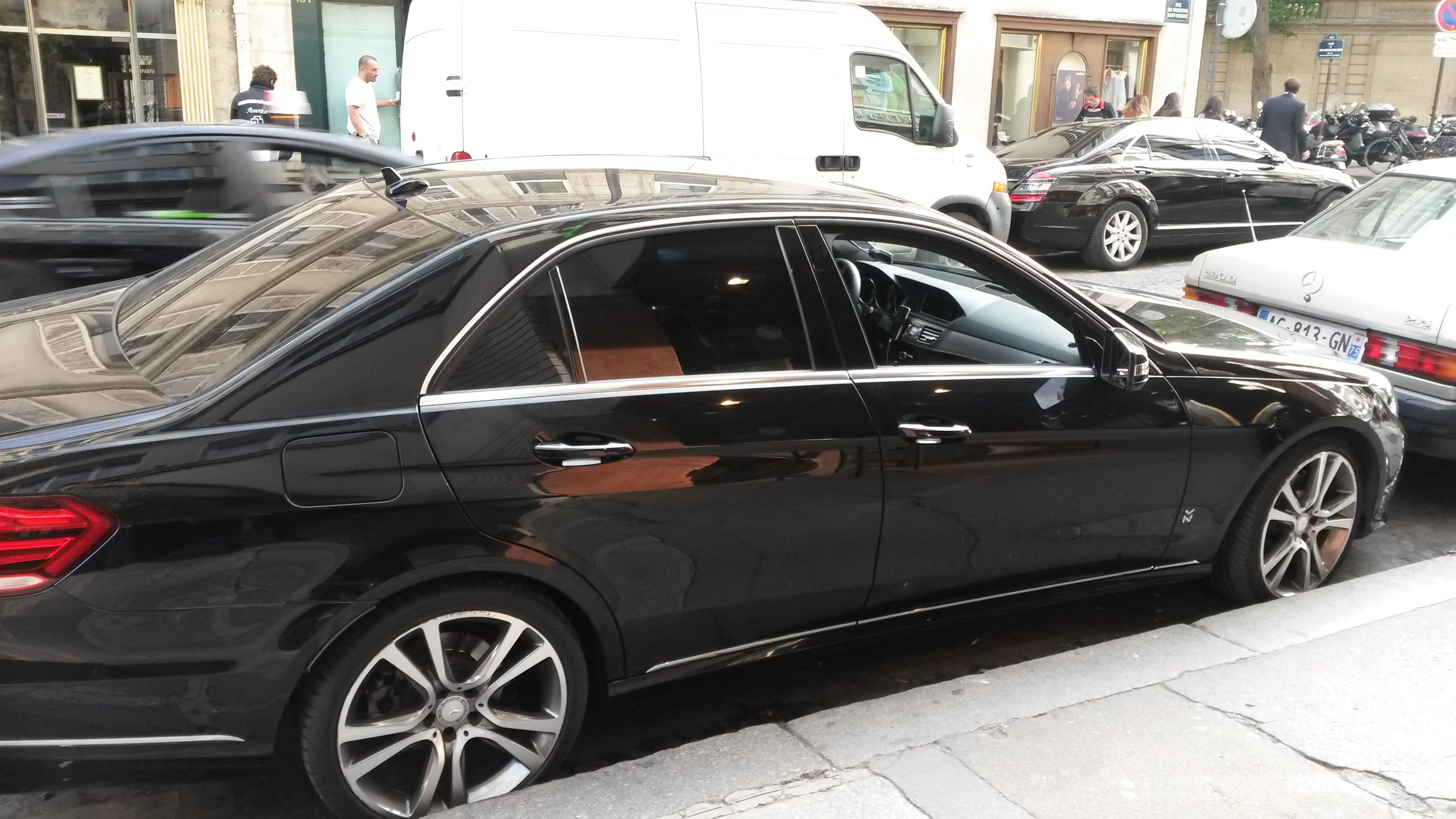 Mercedes-Benz Classe E avec Climatisation