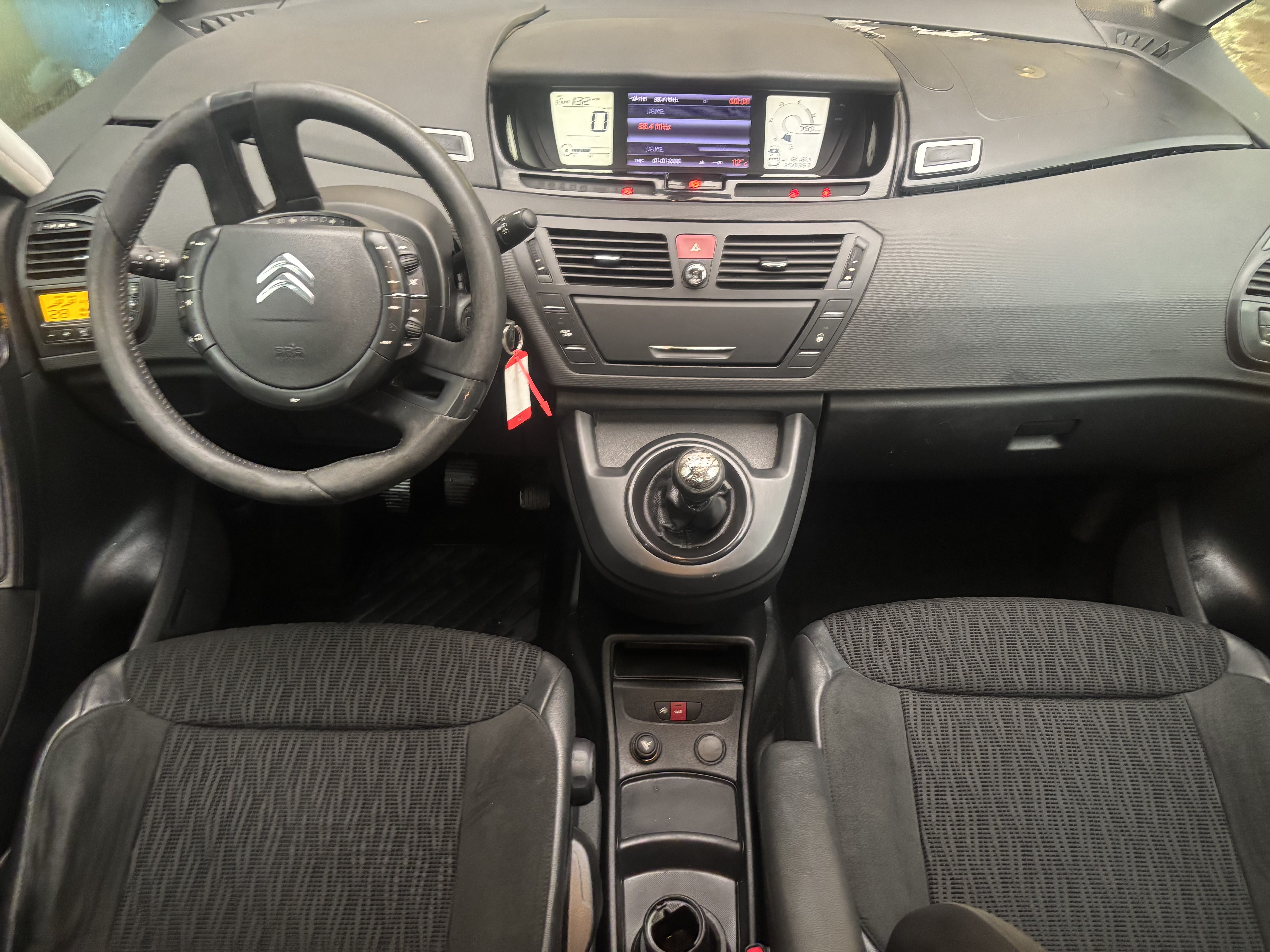 Citroen C4 Picasso avec GPS