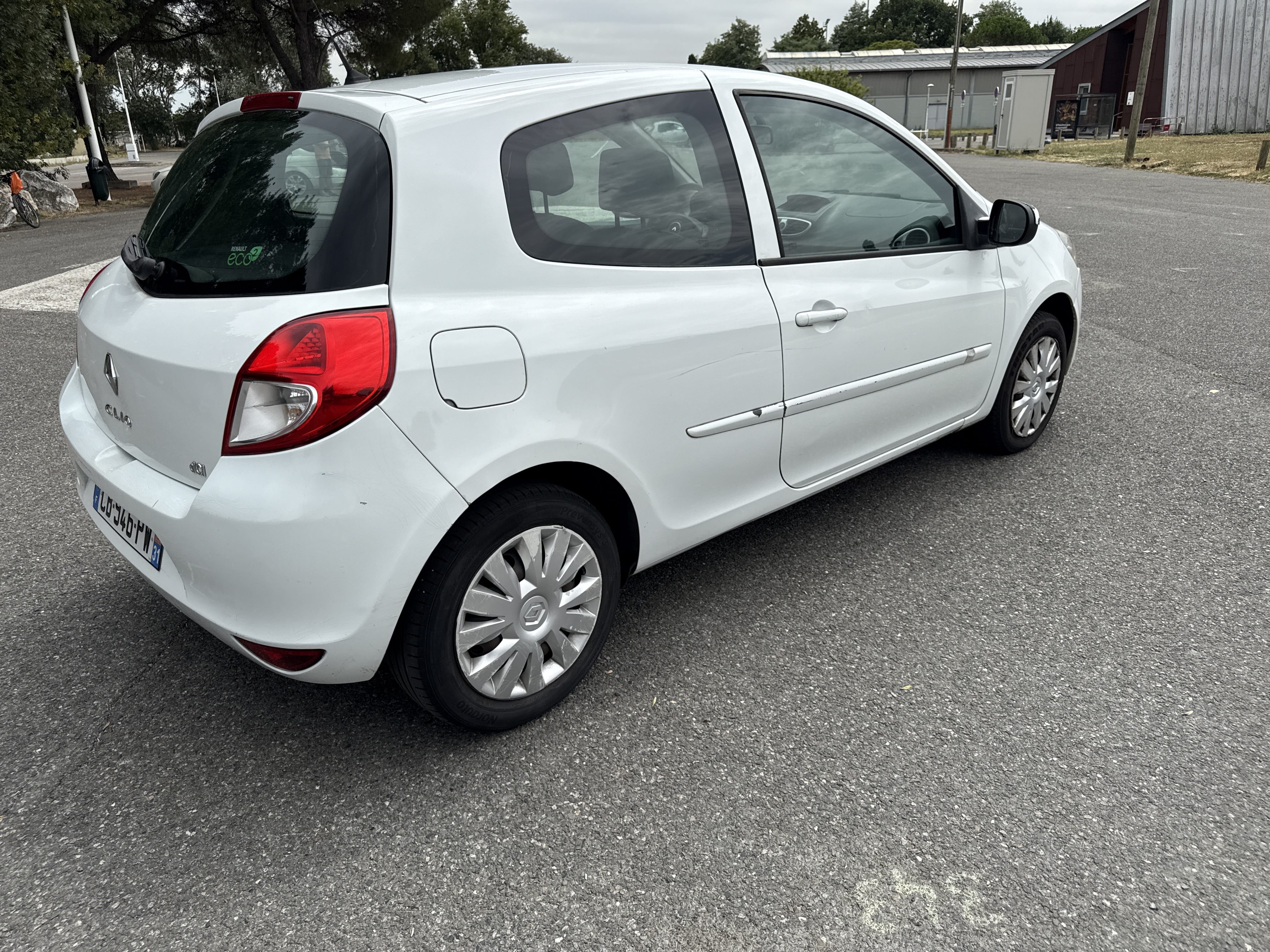 Renault Clio (CB946PW) avec Climatisation