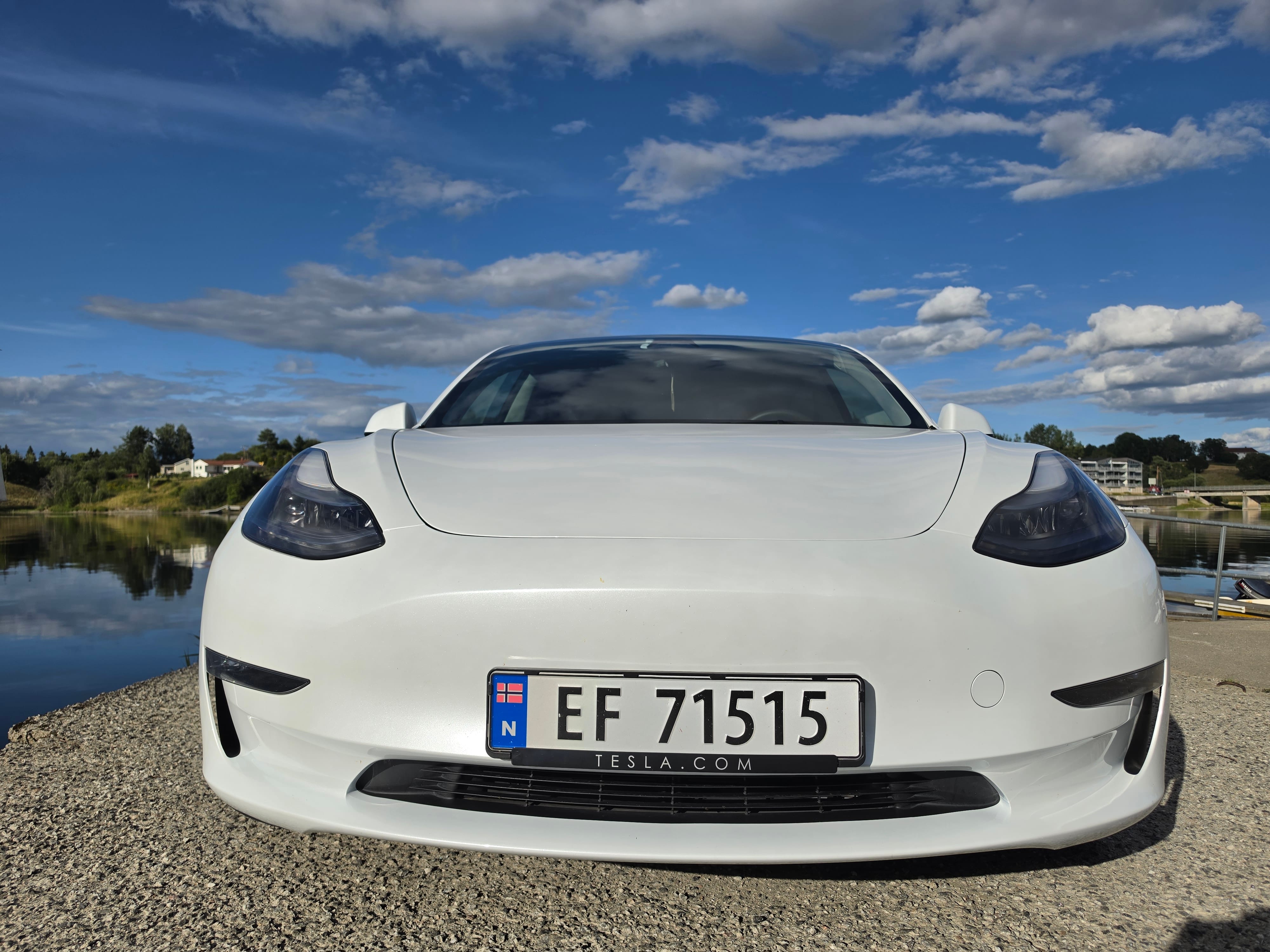 Tesla Model 3 Long Range Dual-Motor 75.000km med Ryggekamera