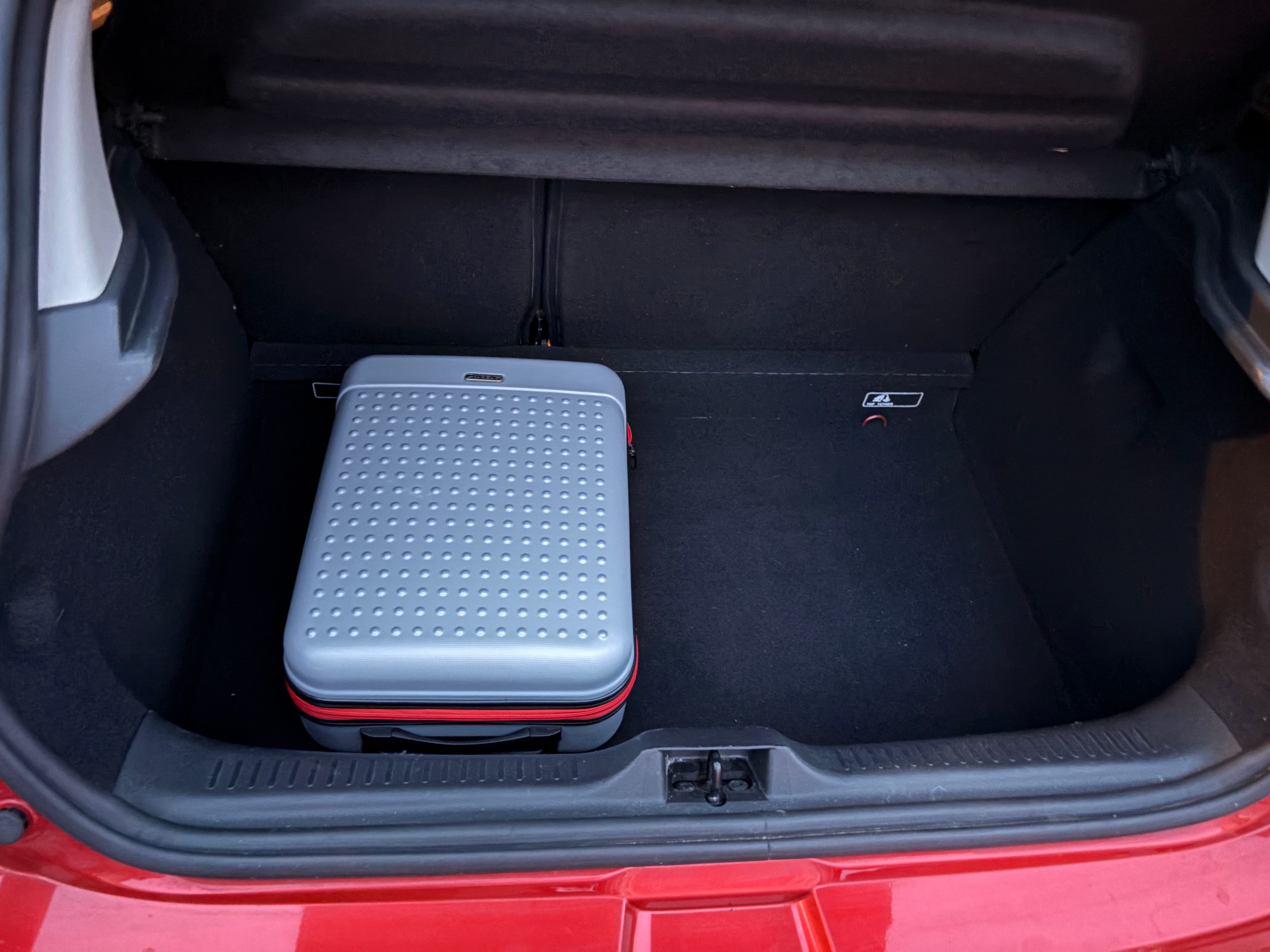 Renault Clio Intens 2015, idéale ville et week-end, économique ! avec Autoradio
