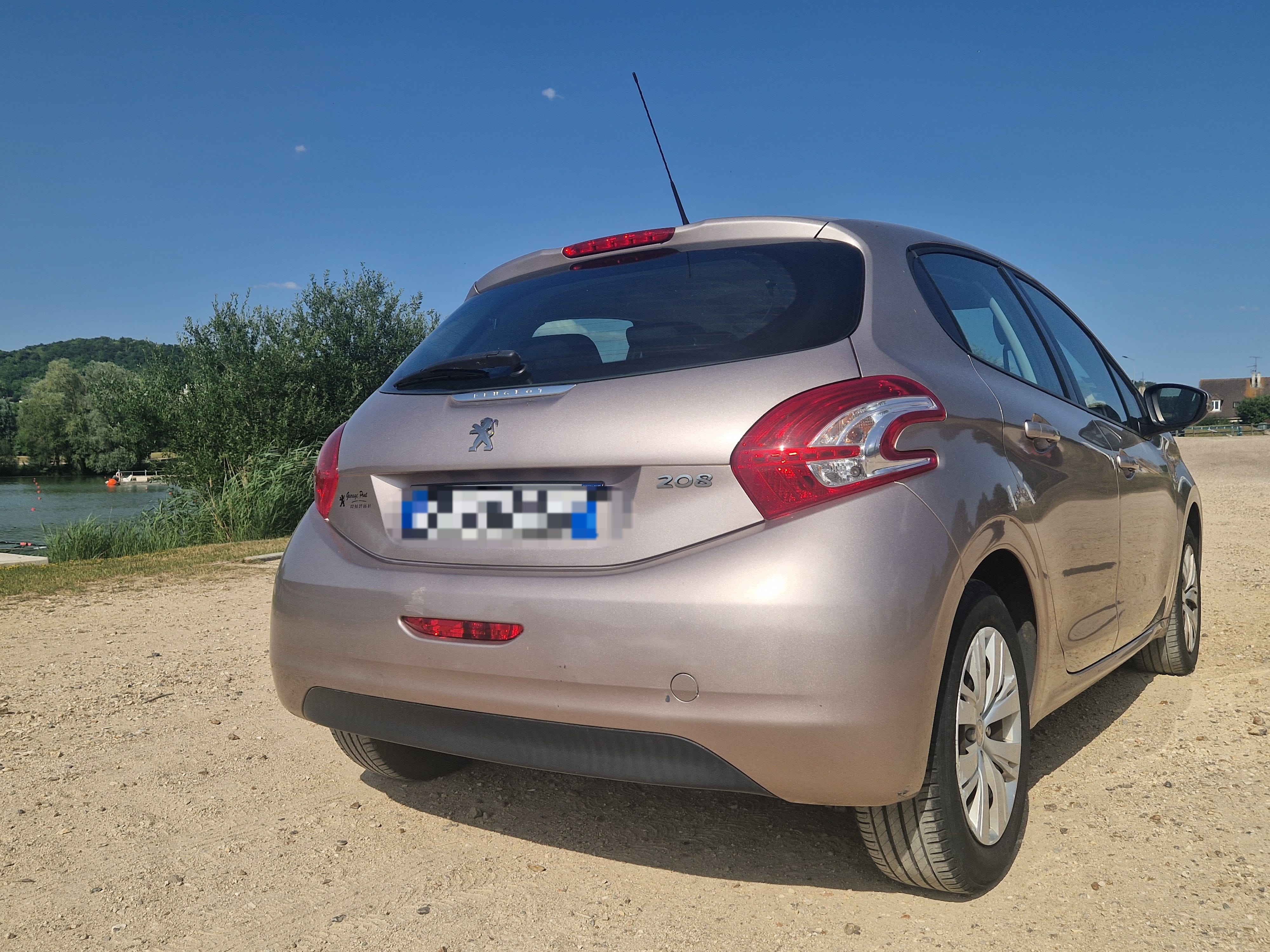 Peugeot 208 avec Régulateur de vitesse